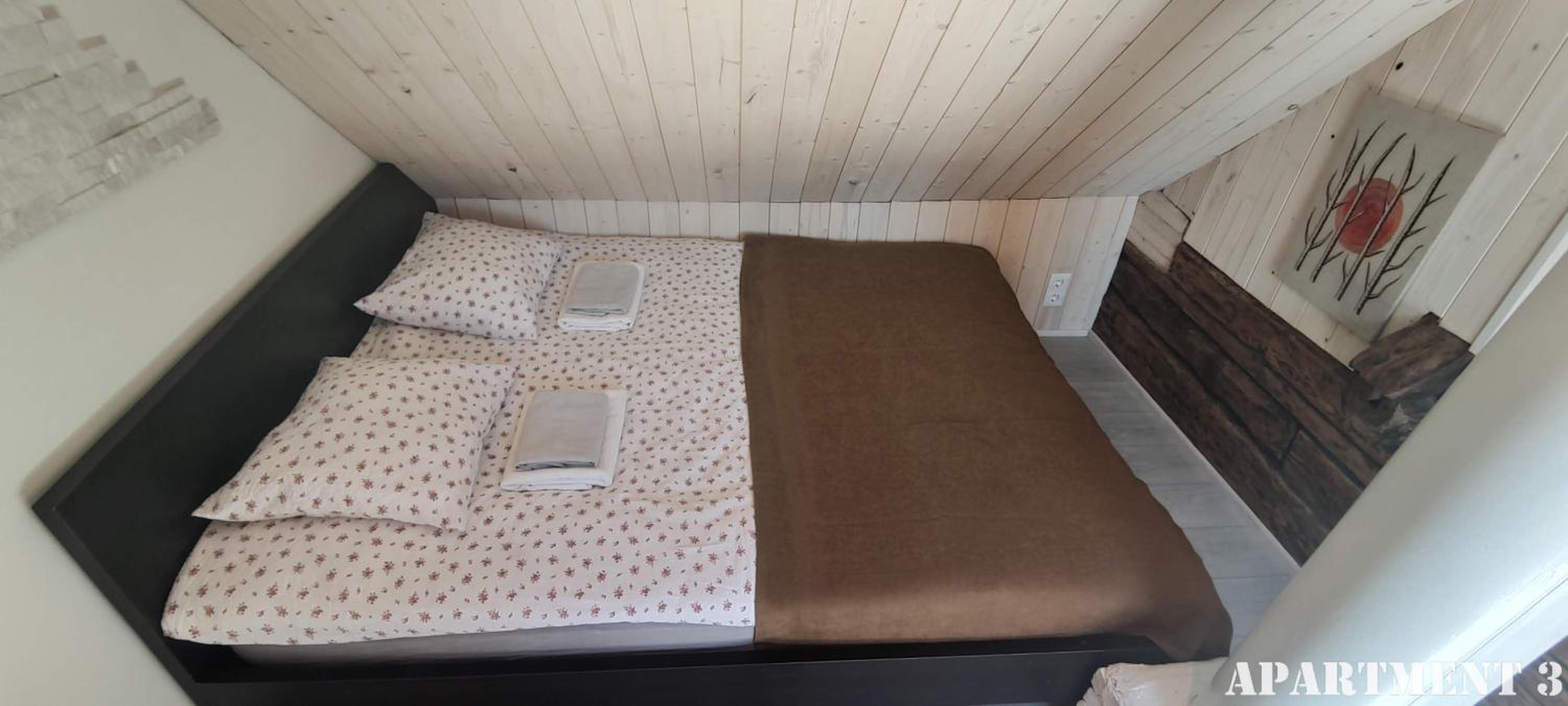 Two-Bedroom Townhouse - Photo 3
