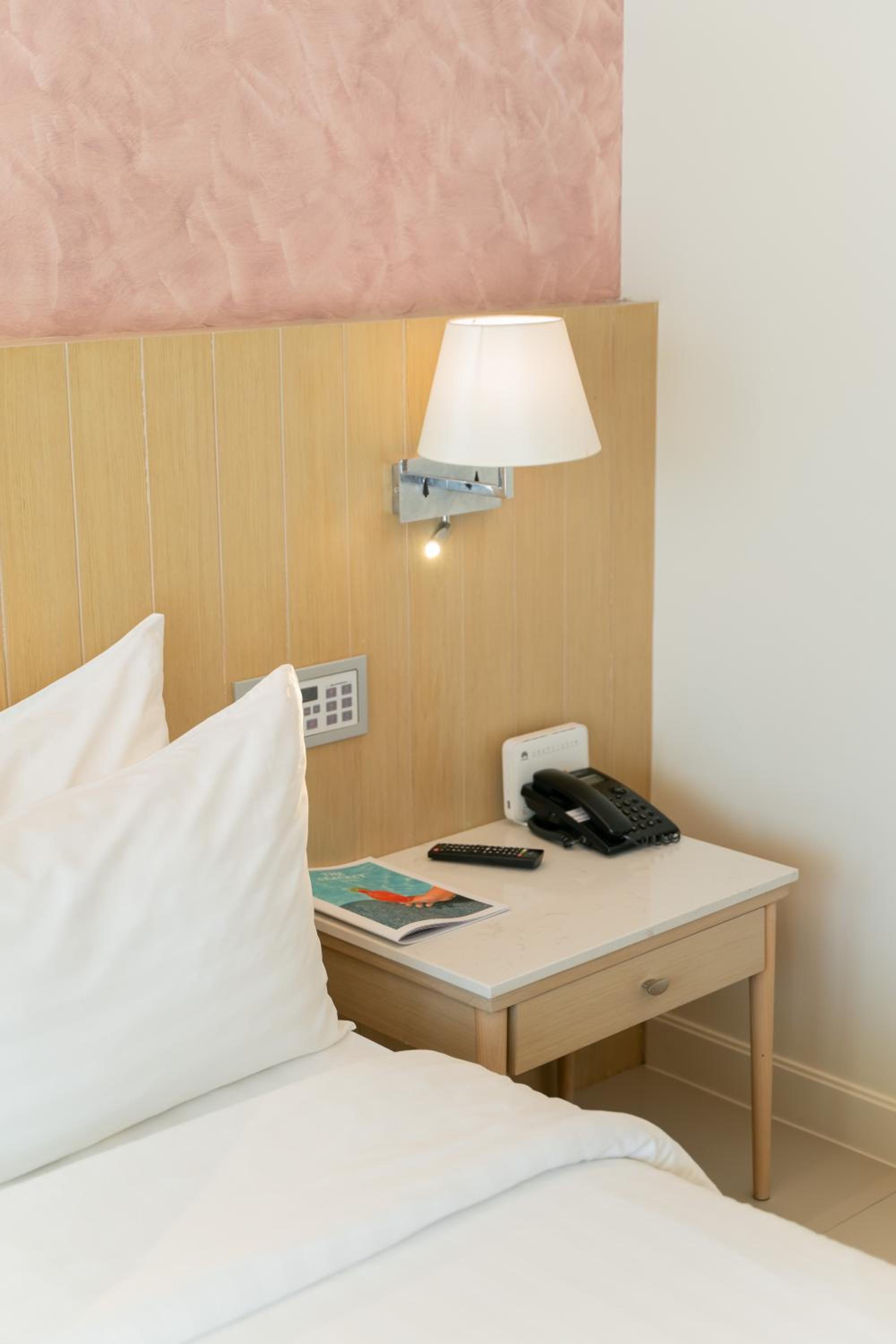 Deluxe Double Room with Spa Bath  - Photo 14