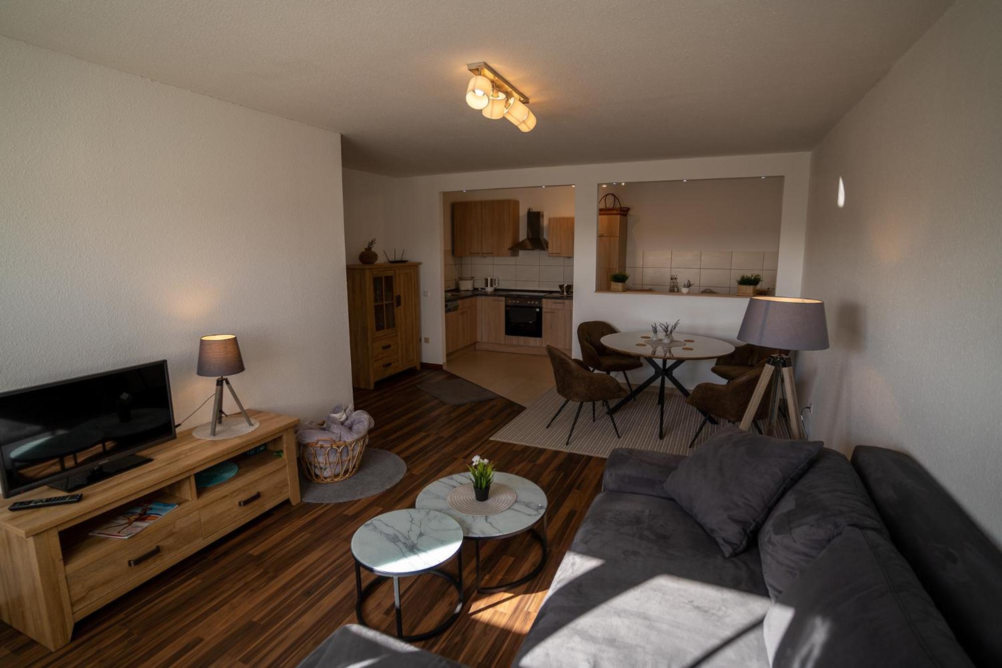 One-Bedroom Apartment photo 1