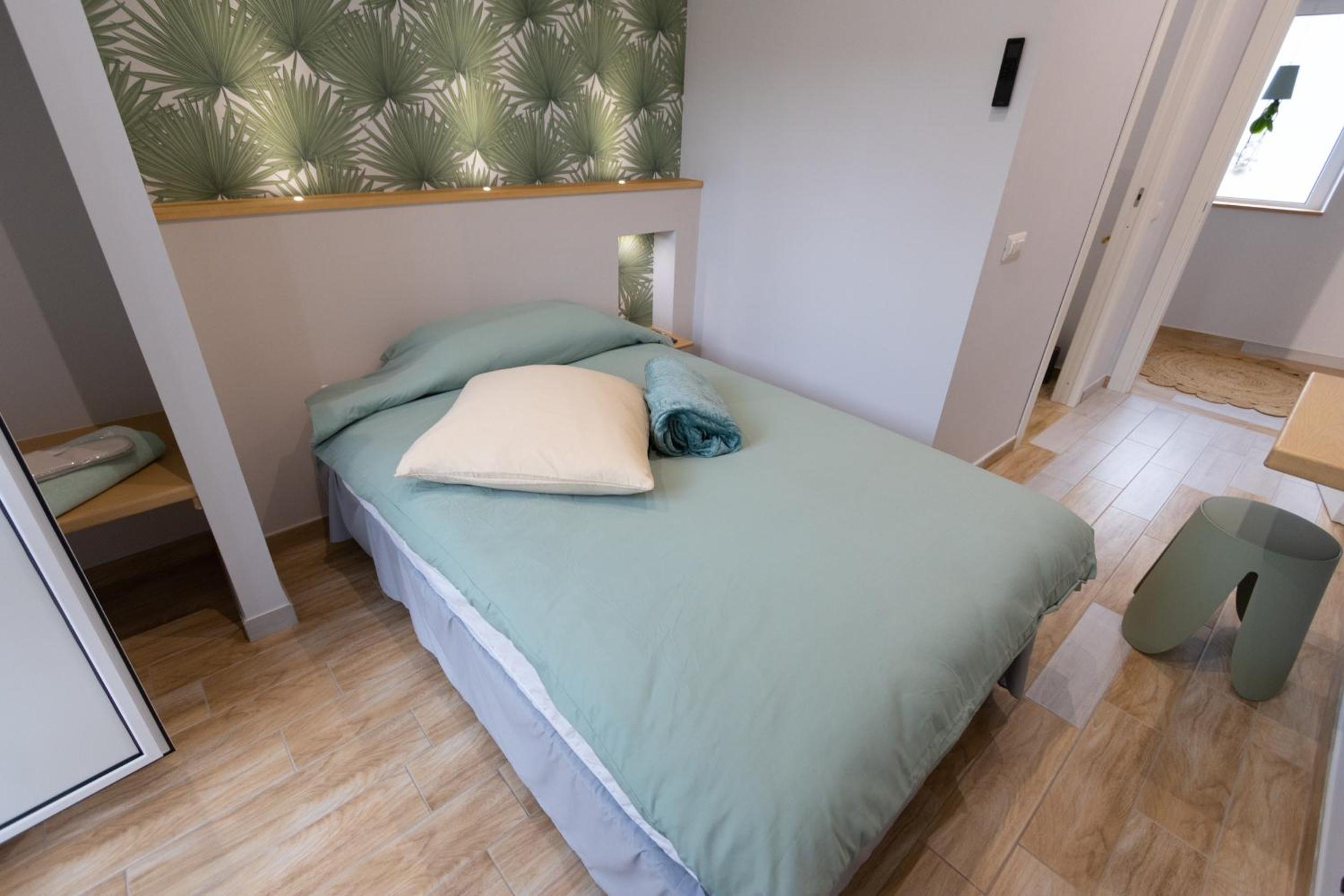 Small Double Room photo 1