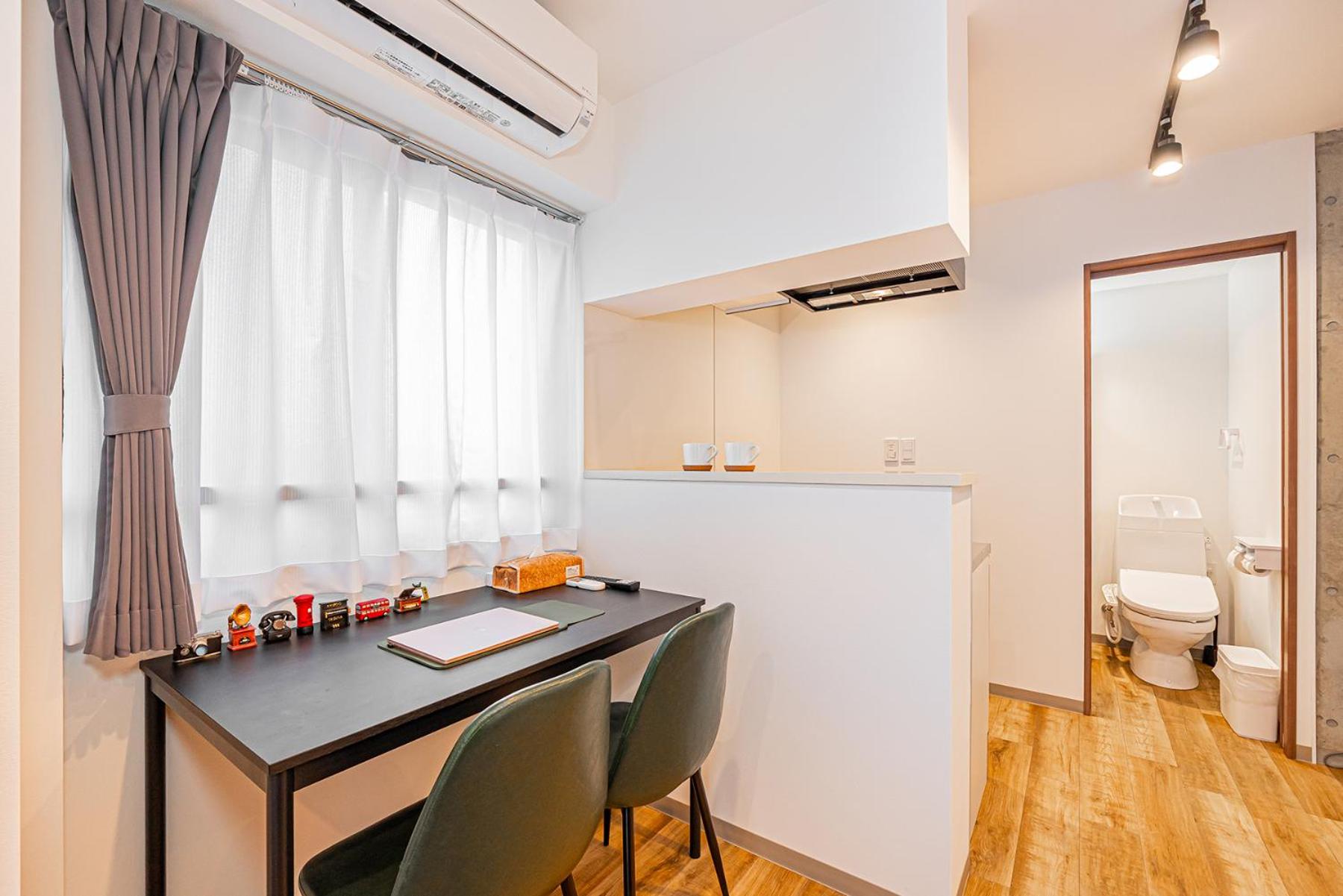 One-Bedroom Apartment photo 2