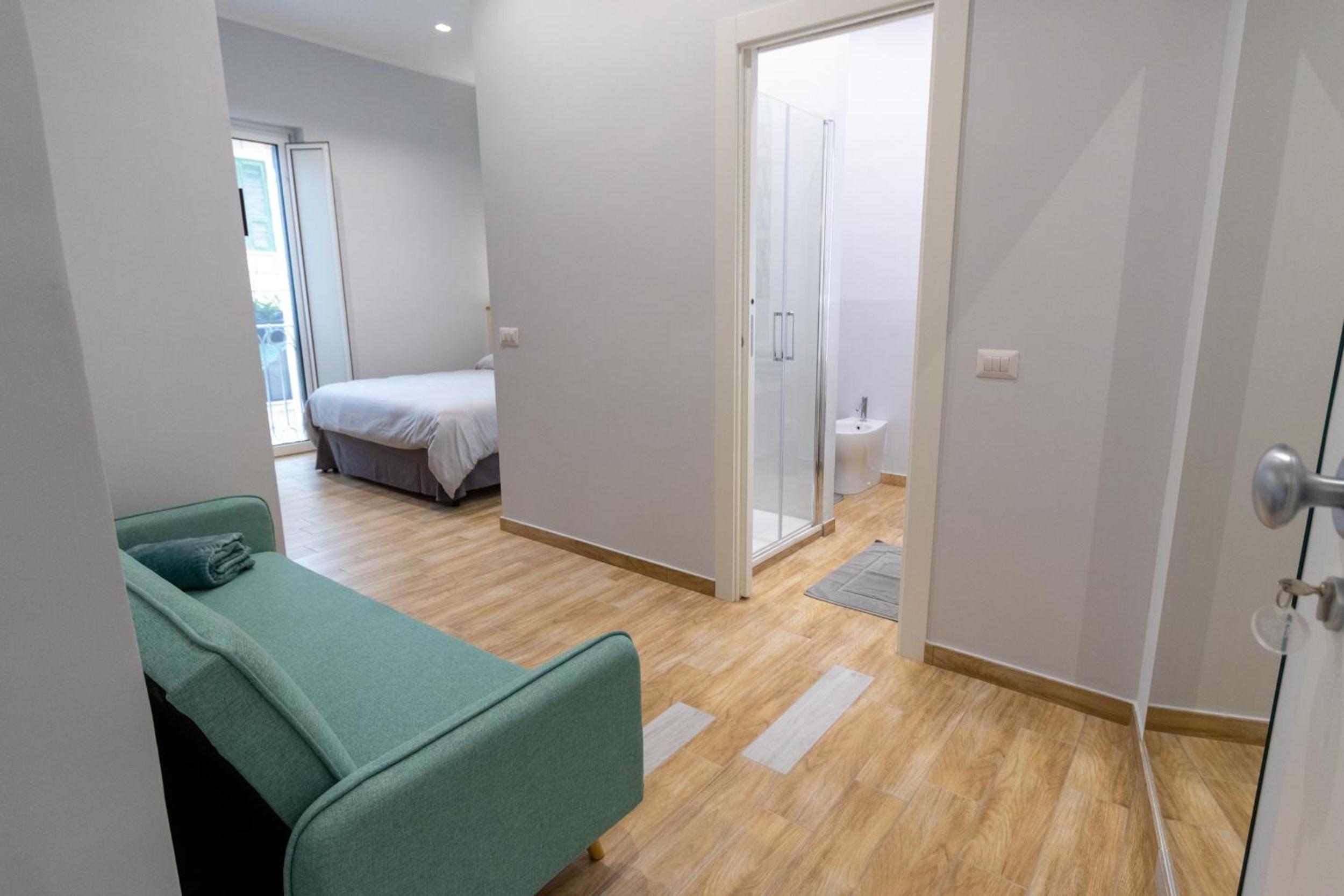 Triple Room with Private Bathroom photo 2