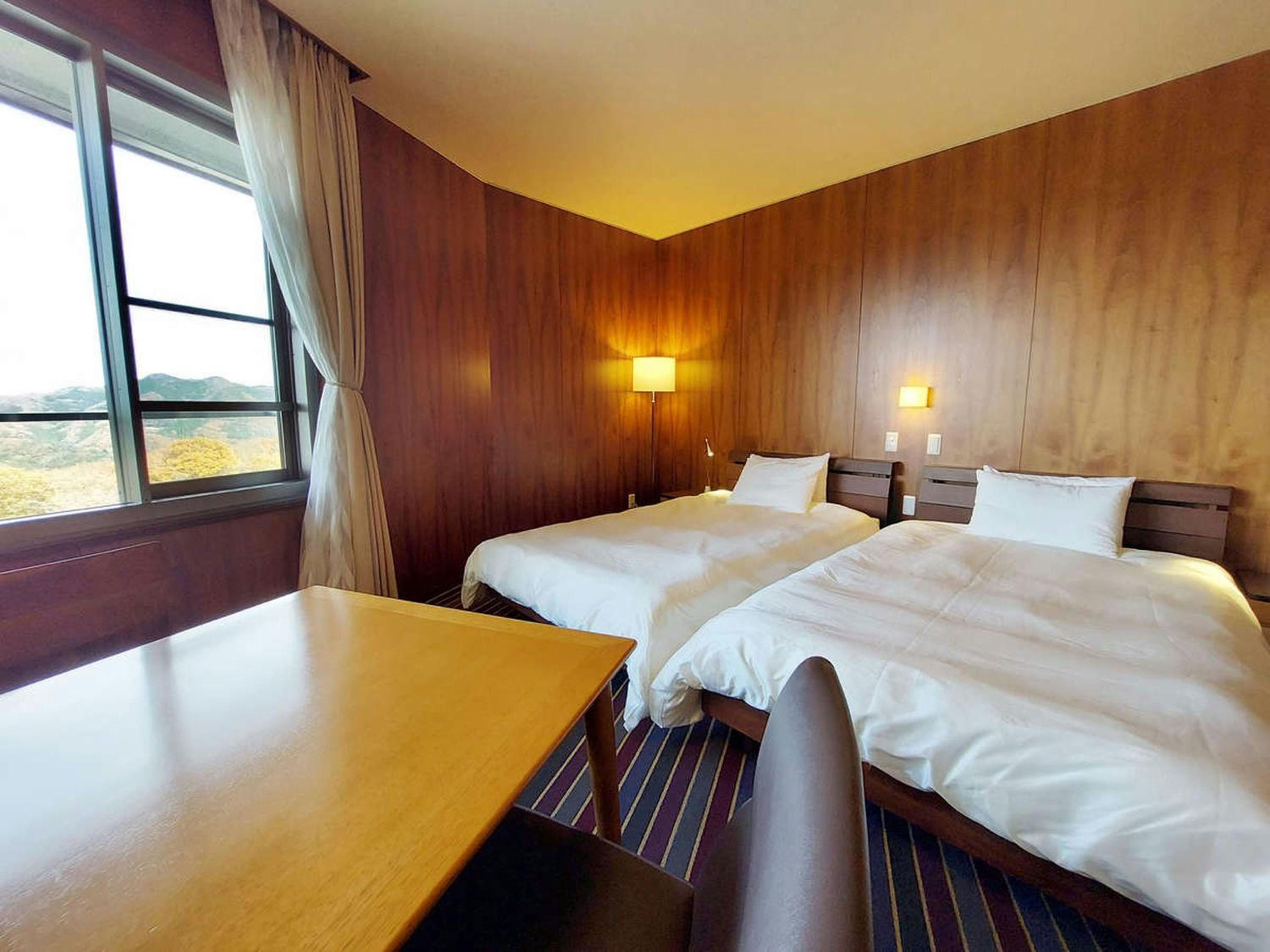 Large Twin Room