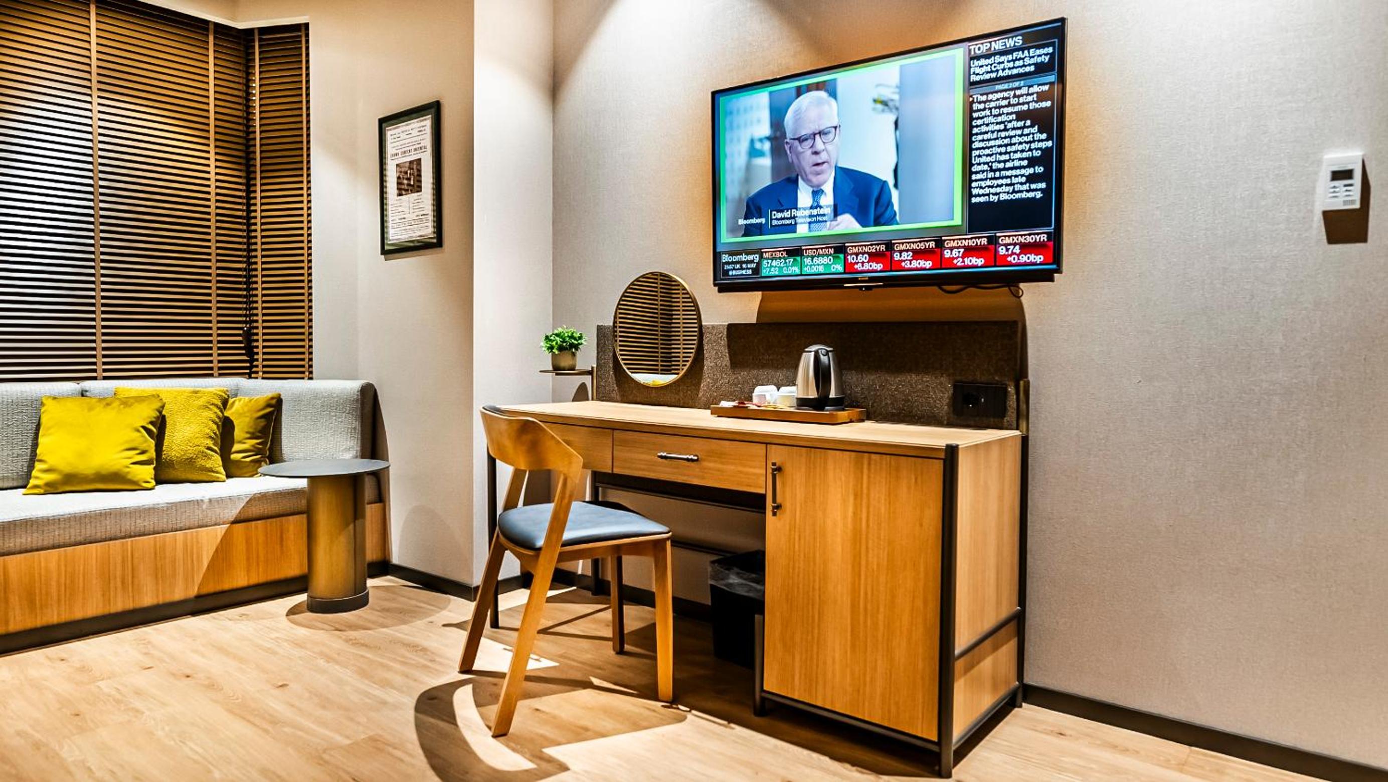 Superior King Room photo 1