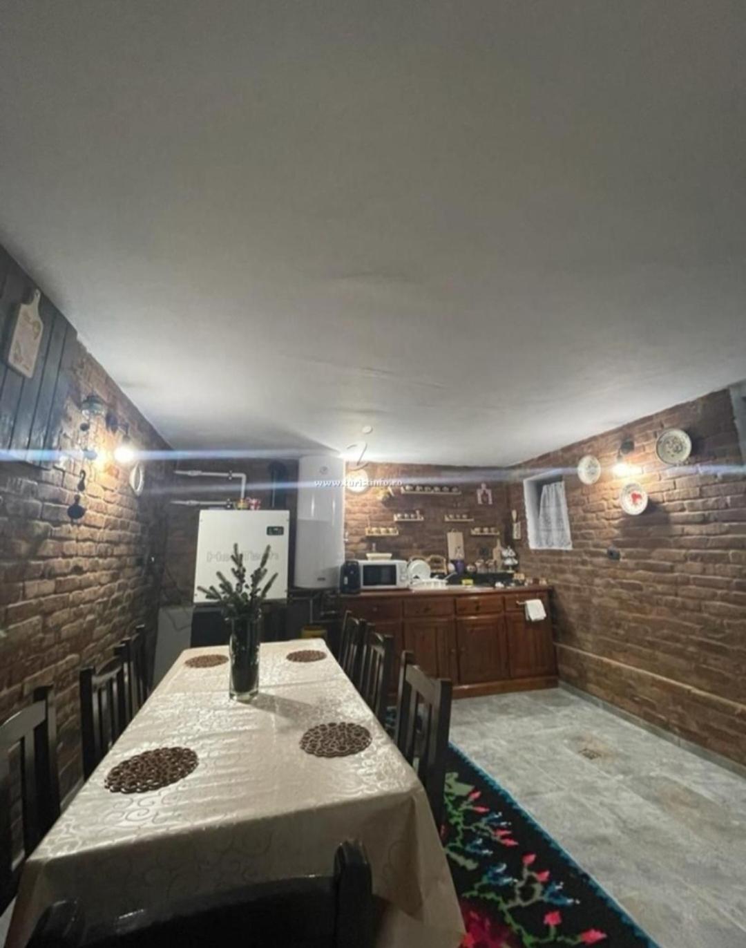Three-Bedroom House photo 2