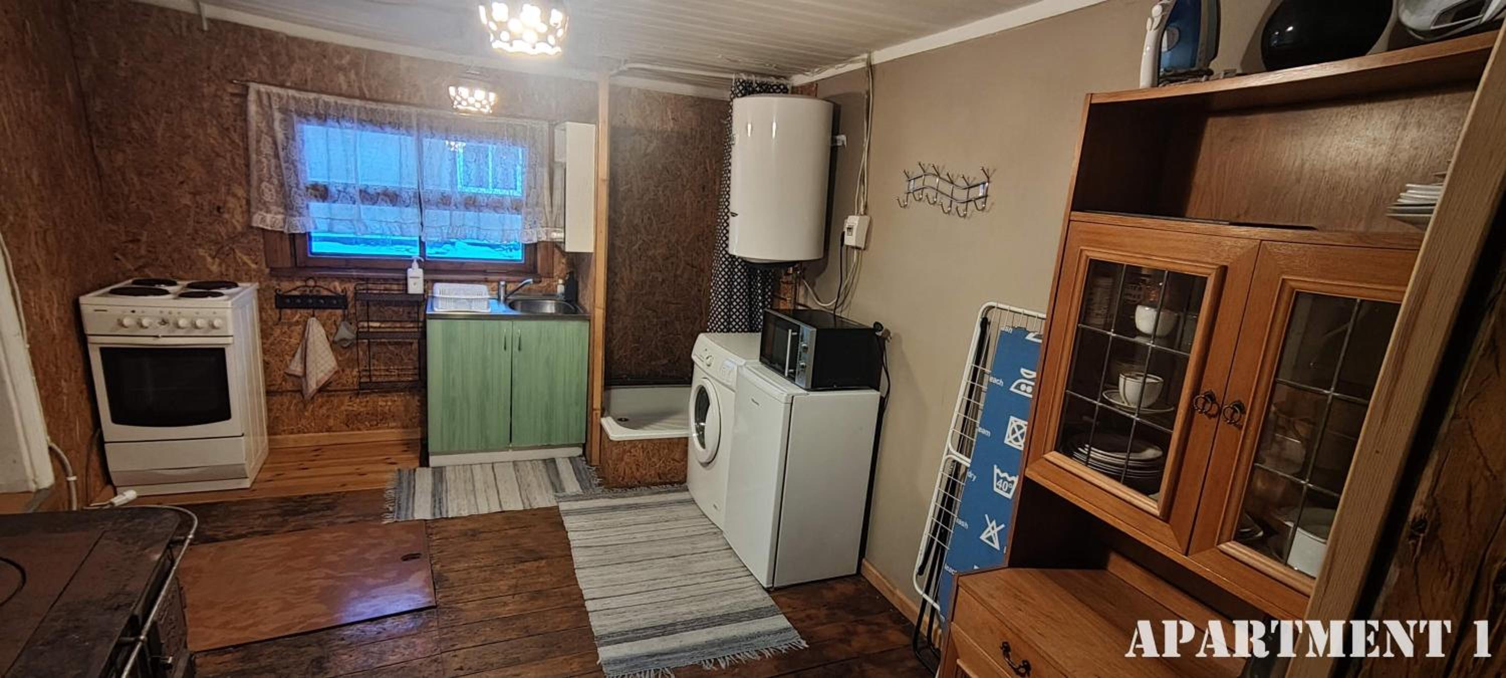 One-Bedroom House - Photo 9