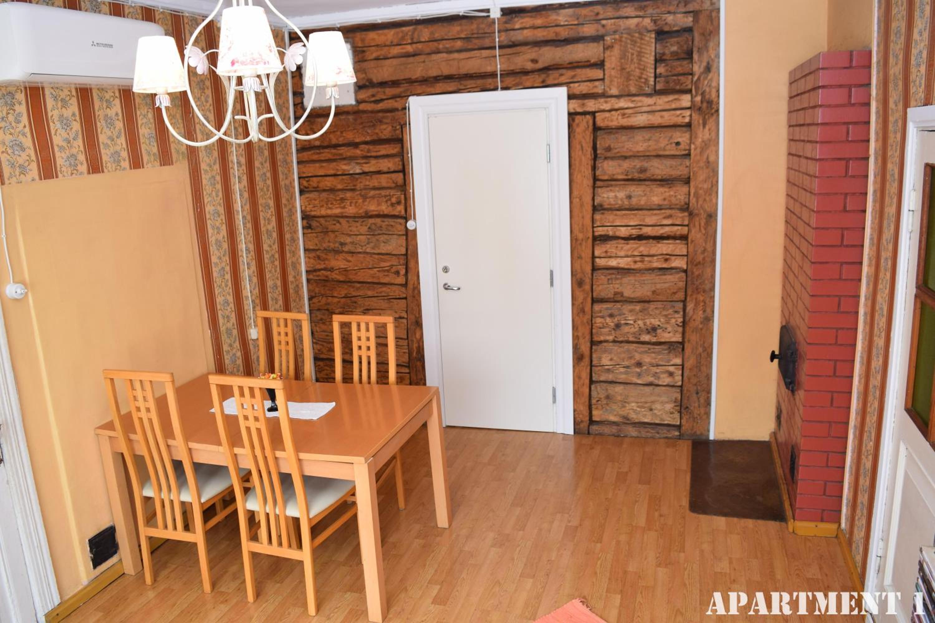 One-Bedroom House - Photo 10