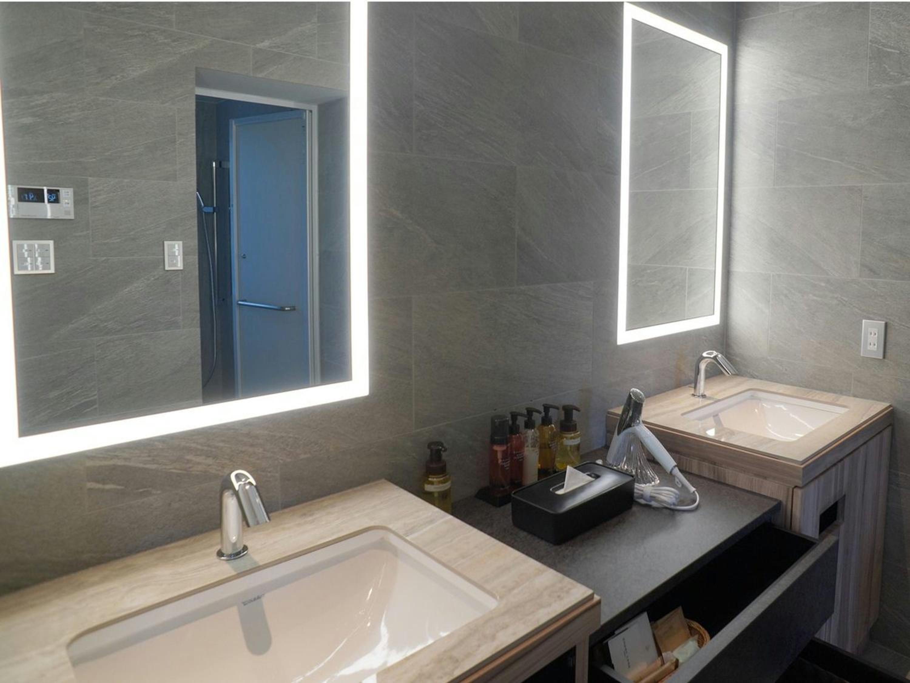 Superior Double or Twin Room photo 2