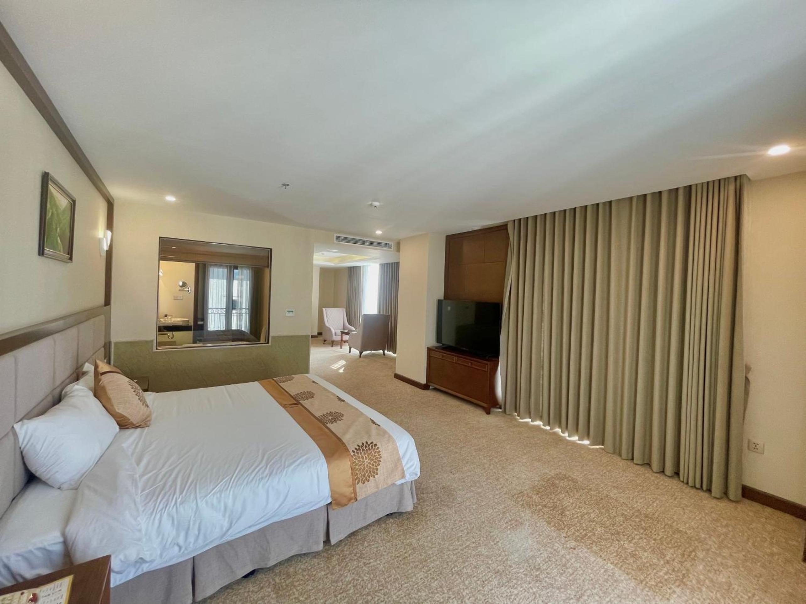 Junior Suite - Photo 6