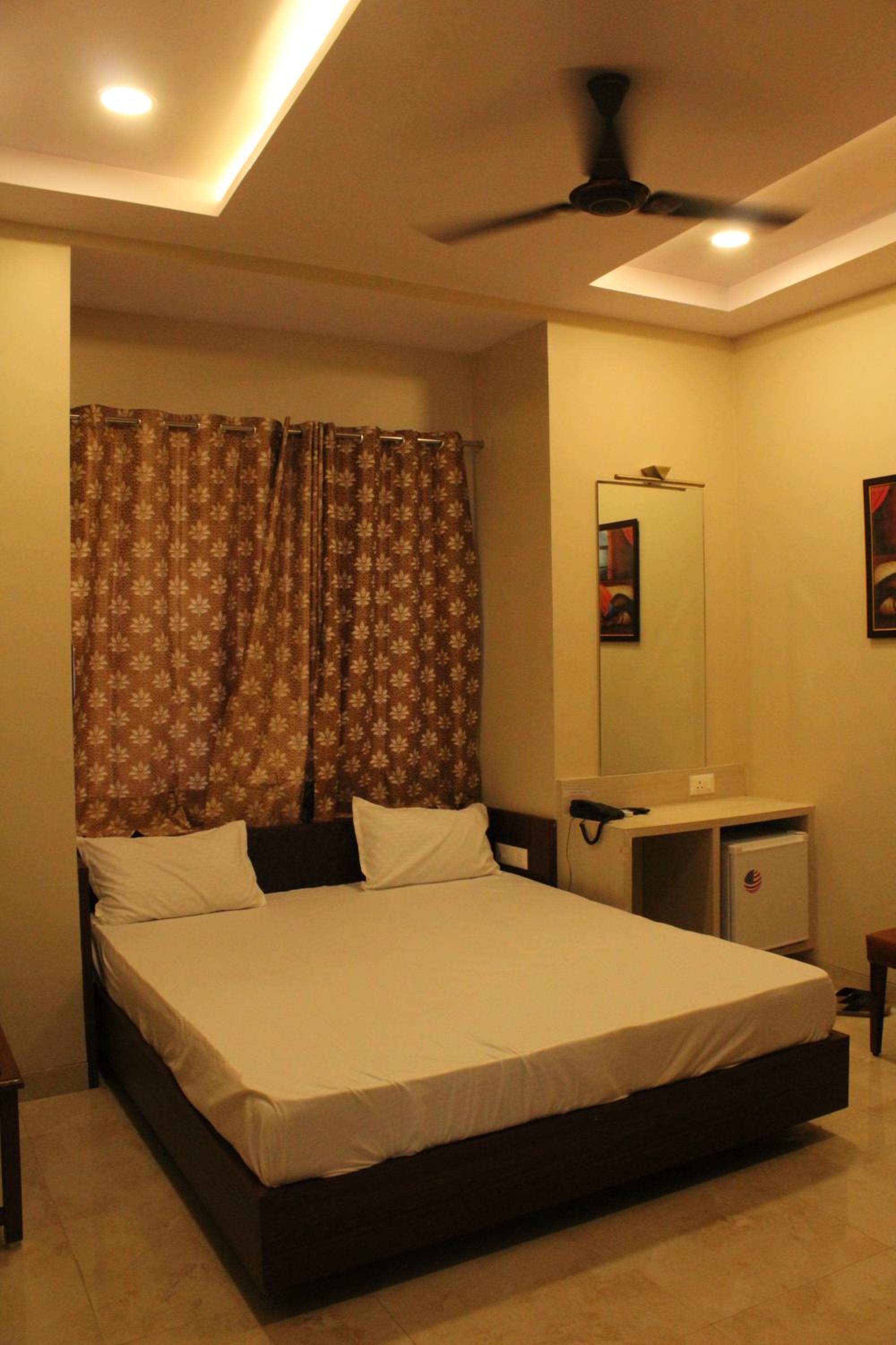Deluxe Room - Photo 18