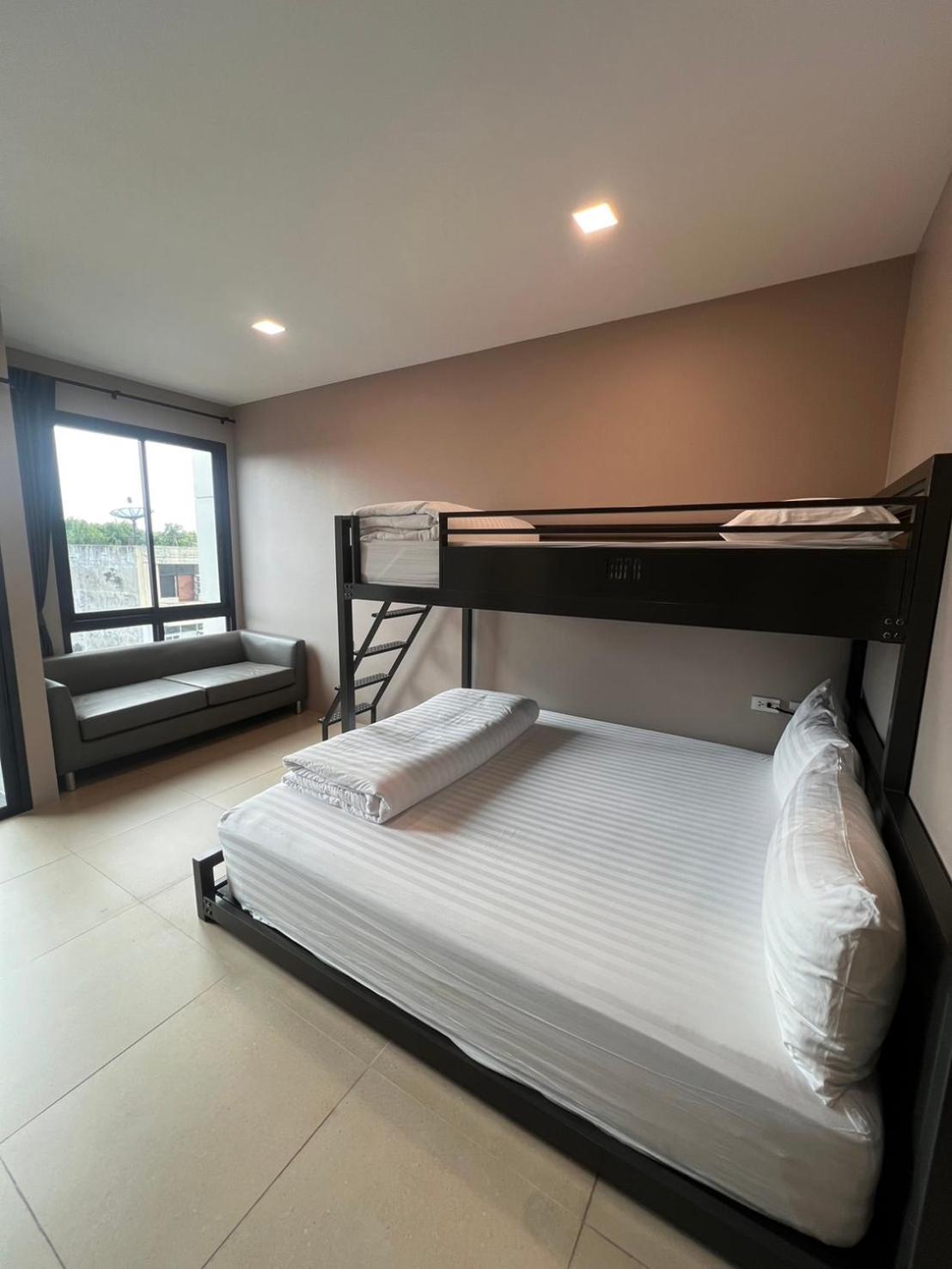 Superior Triple Room photo 2