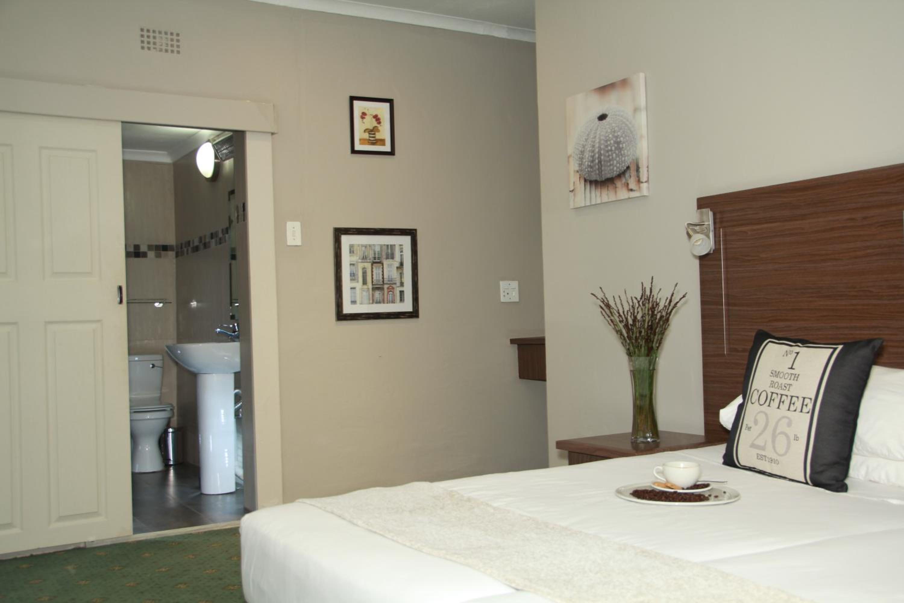 Deluxe Double Room with Shower photo 1