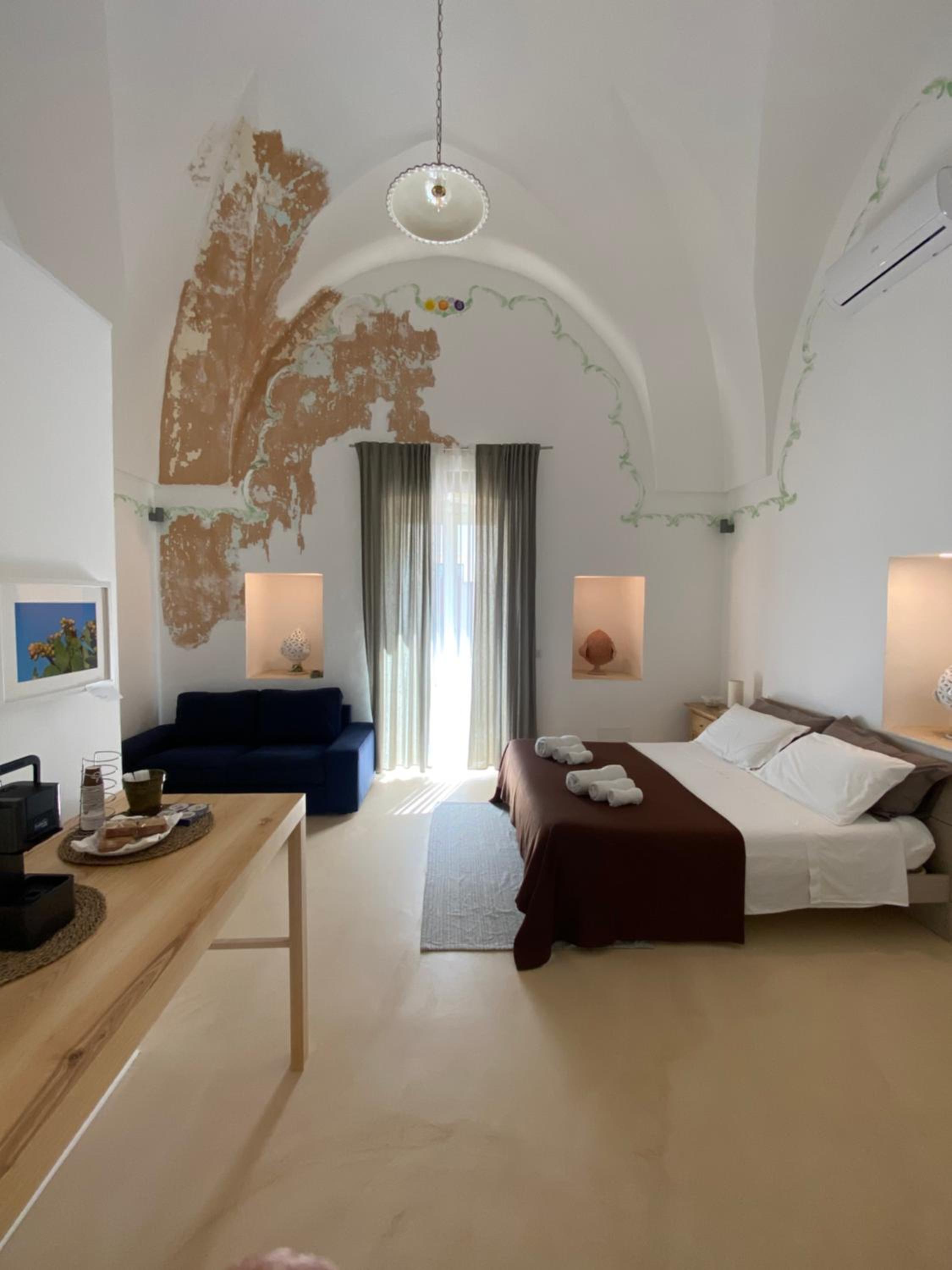 One-Bedroom House photo 1