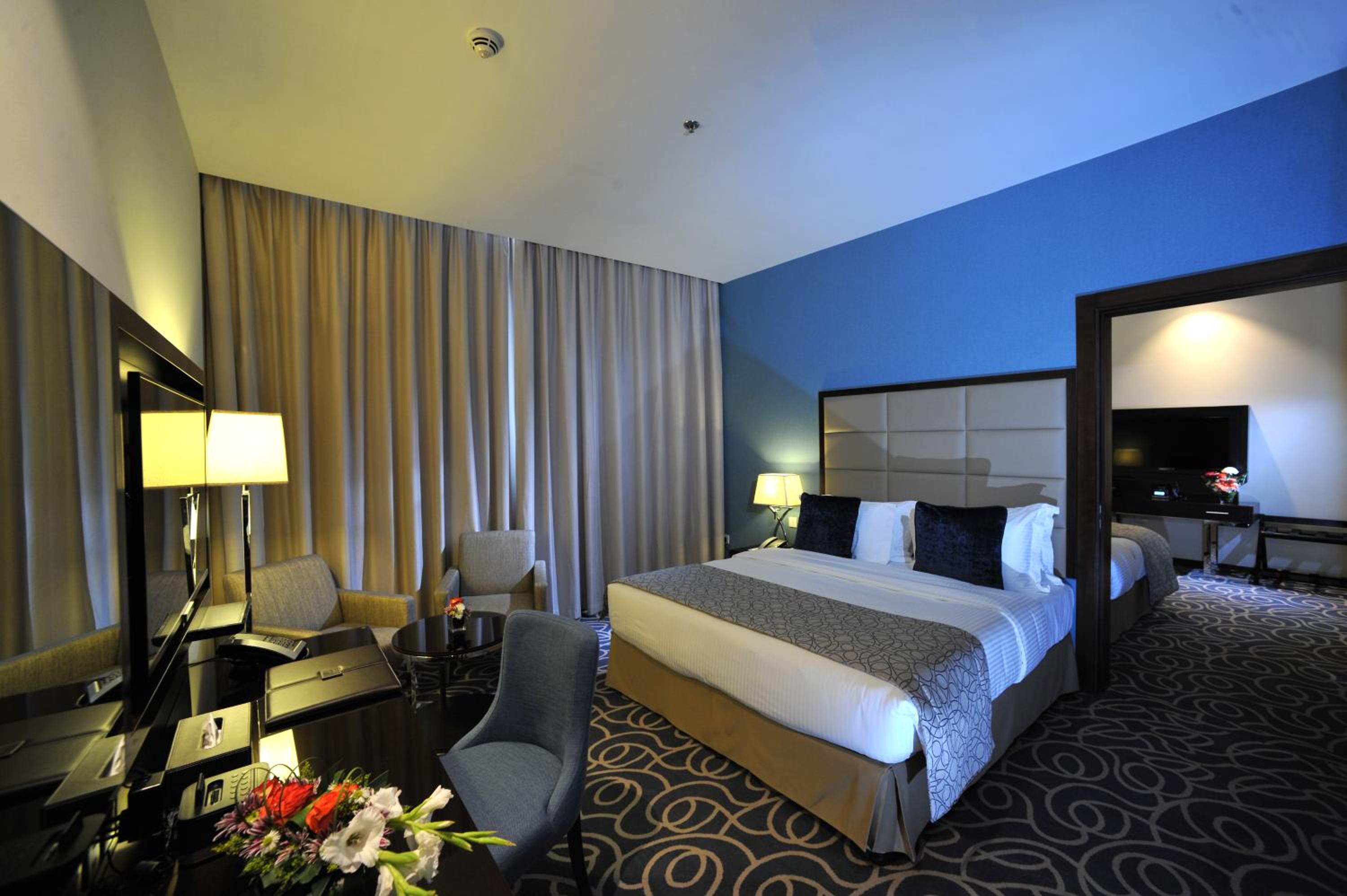 Executive King Room with City View