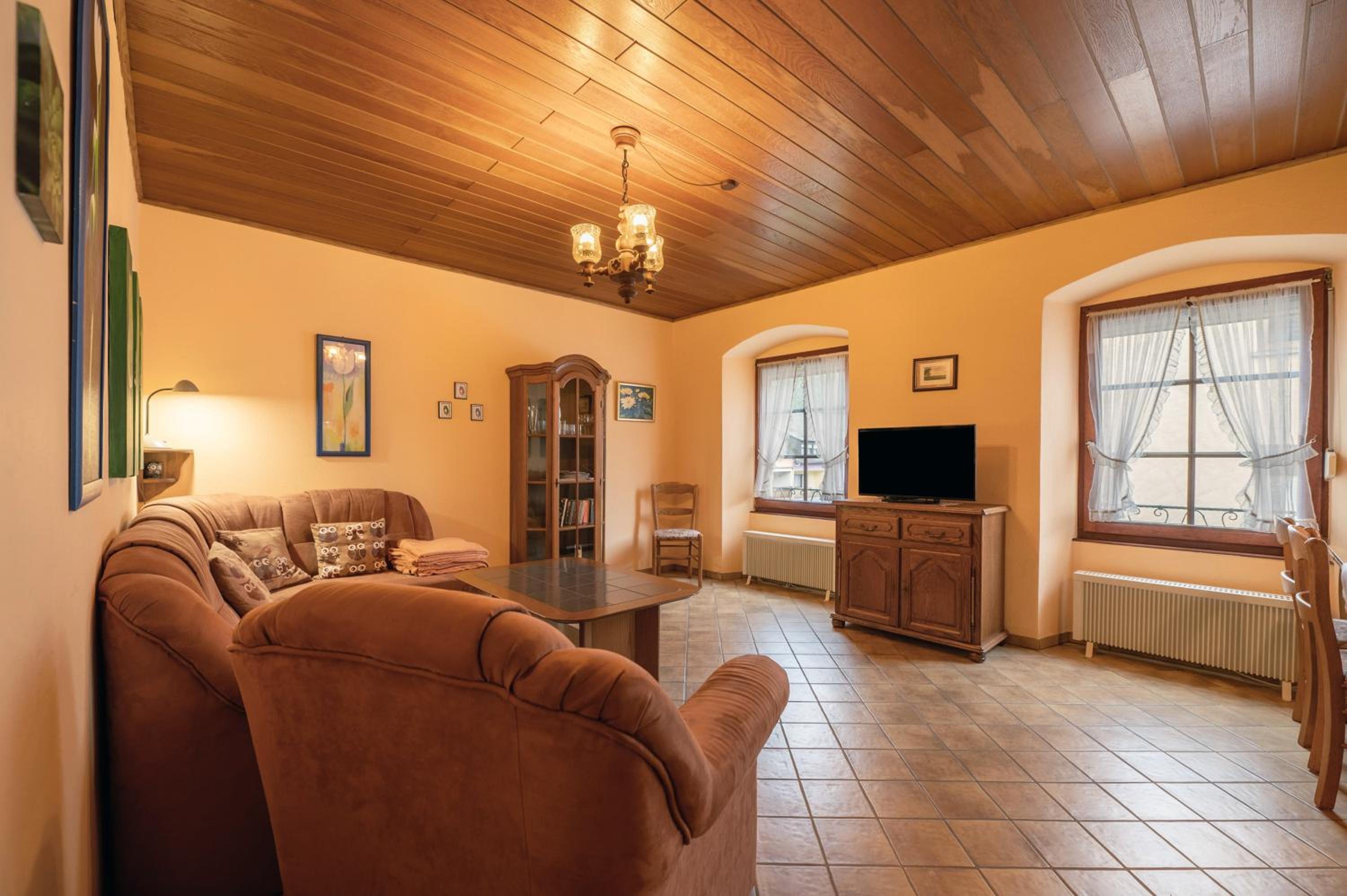 Two-Bedroom Deluxe Apartment with Balcony