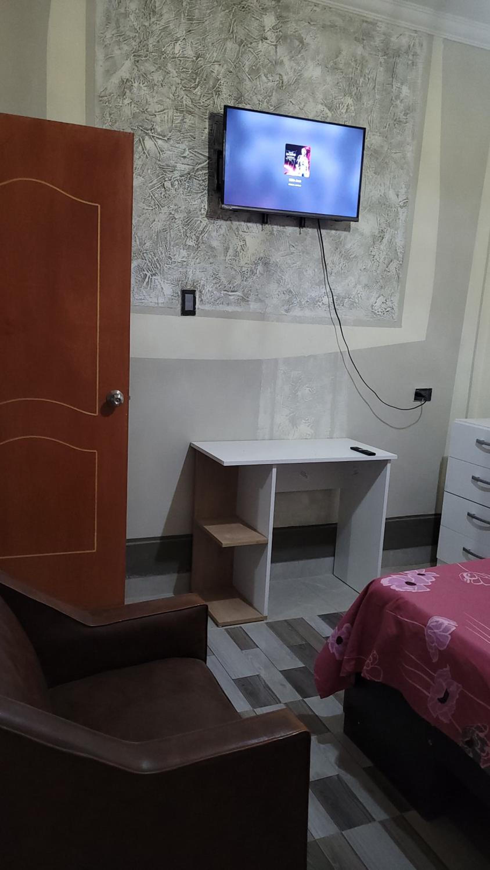 Double Room With Private Bathroom photo 2