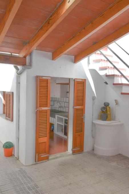 Three-Bedroom House photo 3