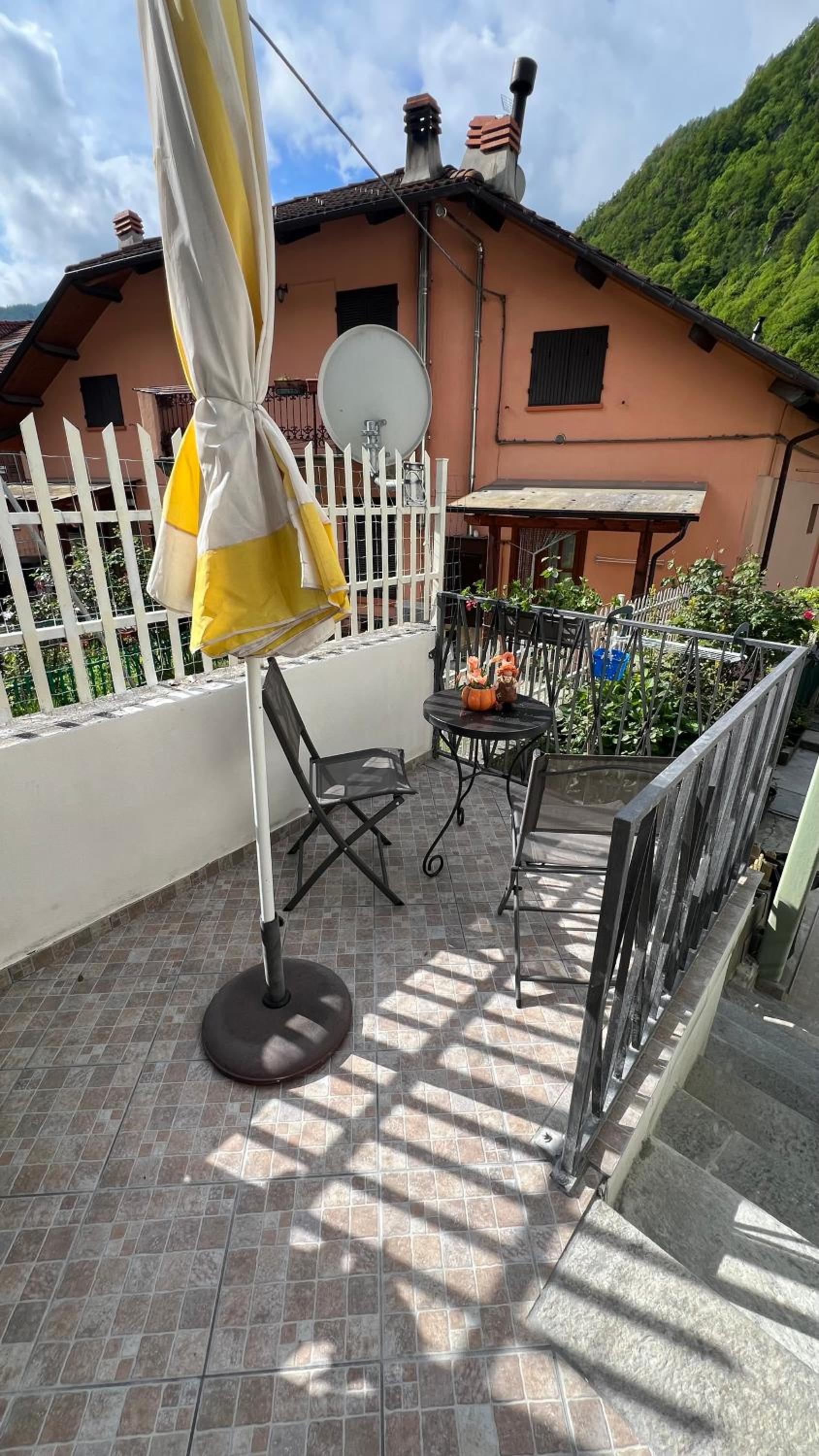 One-Bedroom Apartment With Balcony photo 2