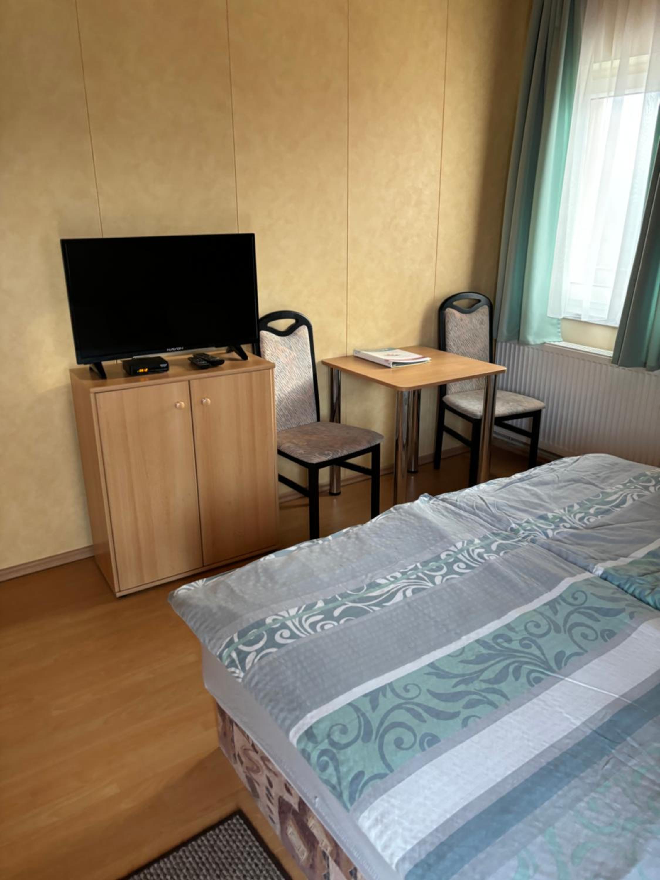 Studio Apartment photo 3