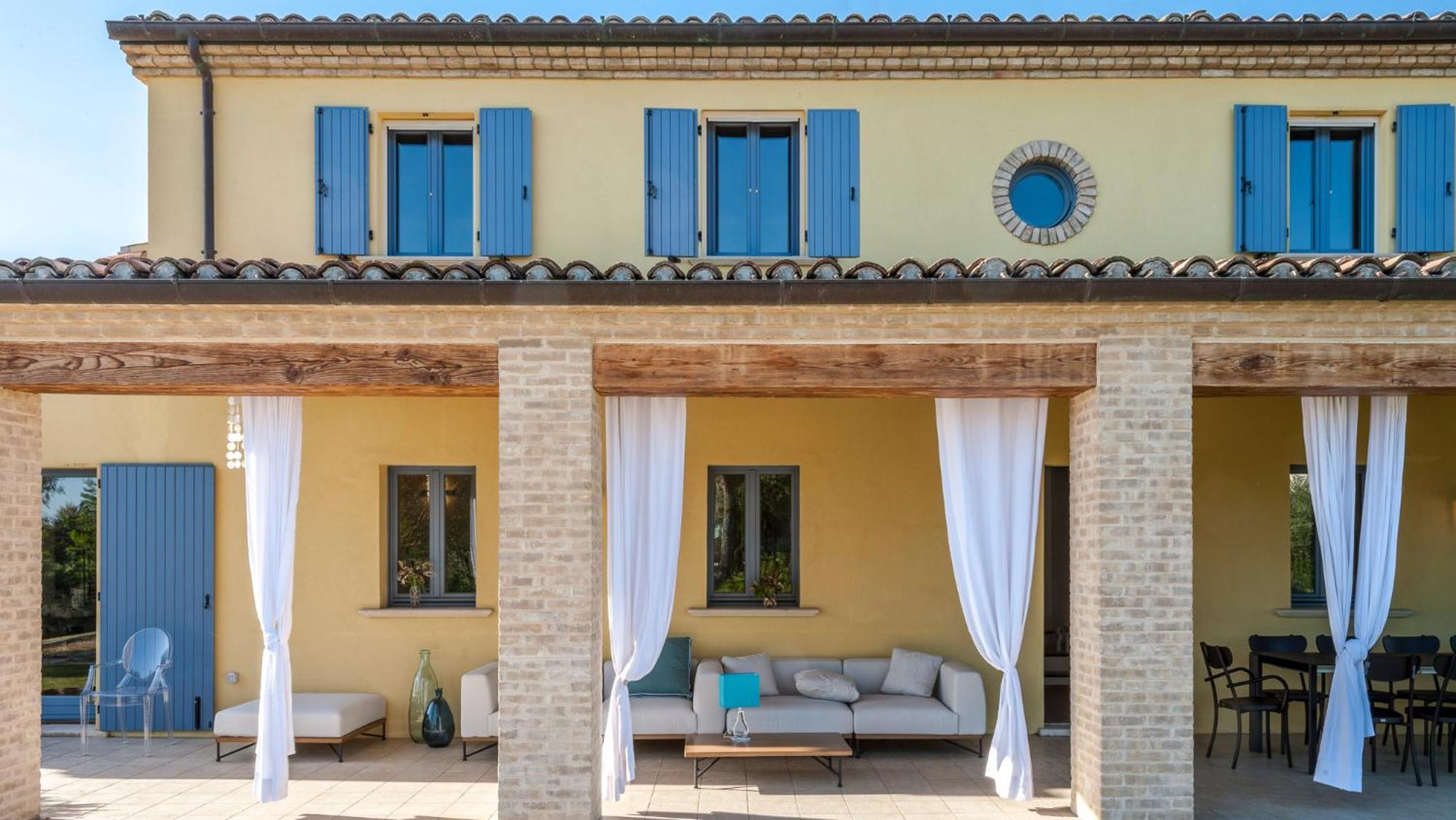Six-Bedroom Villa  photo 3