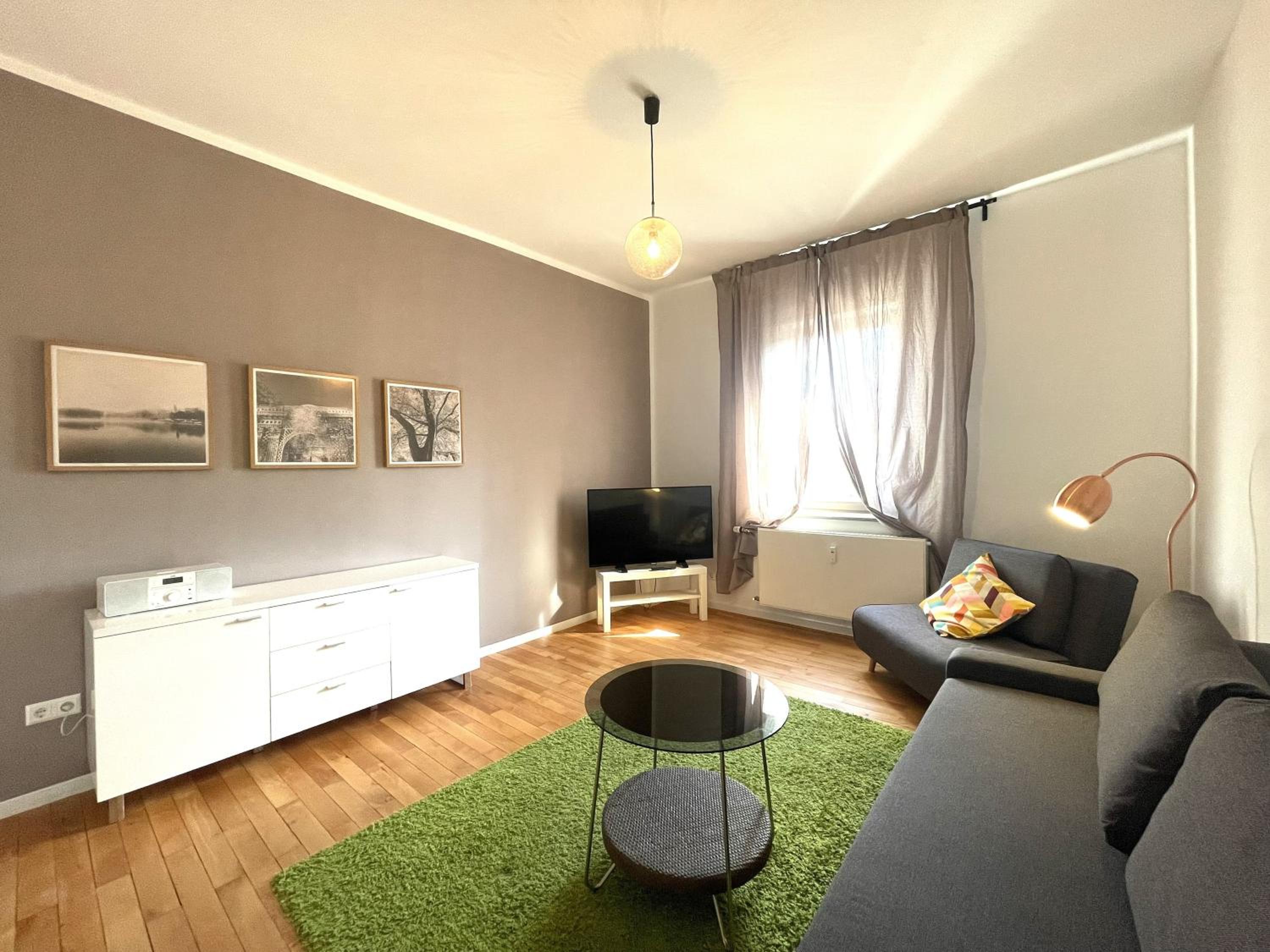 Two-Bedroom Deluxe Apartment with Balcony photo 1