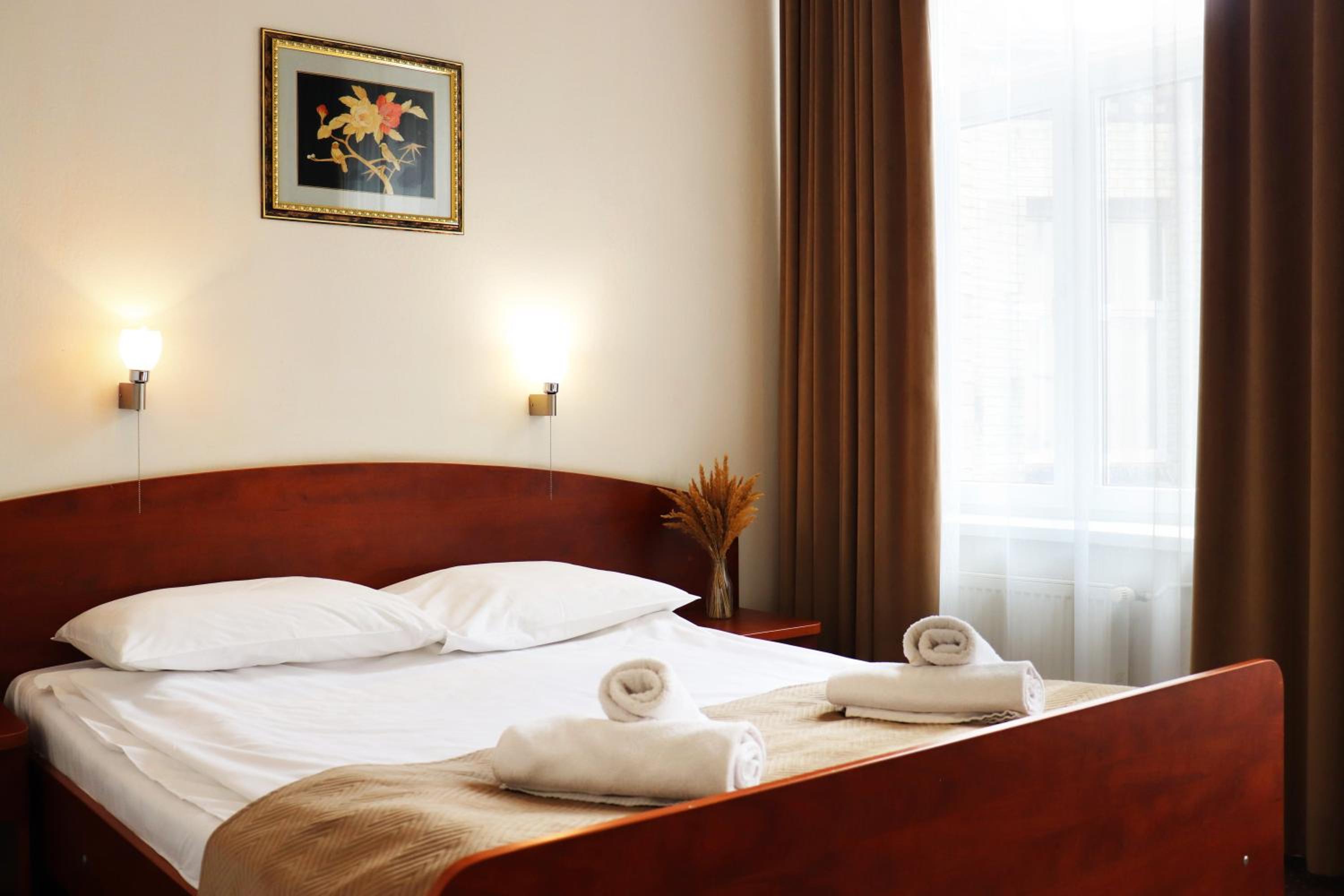 Double Room - Photo 1