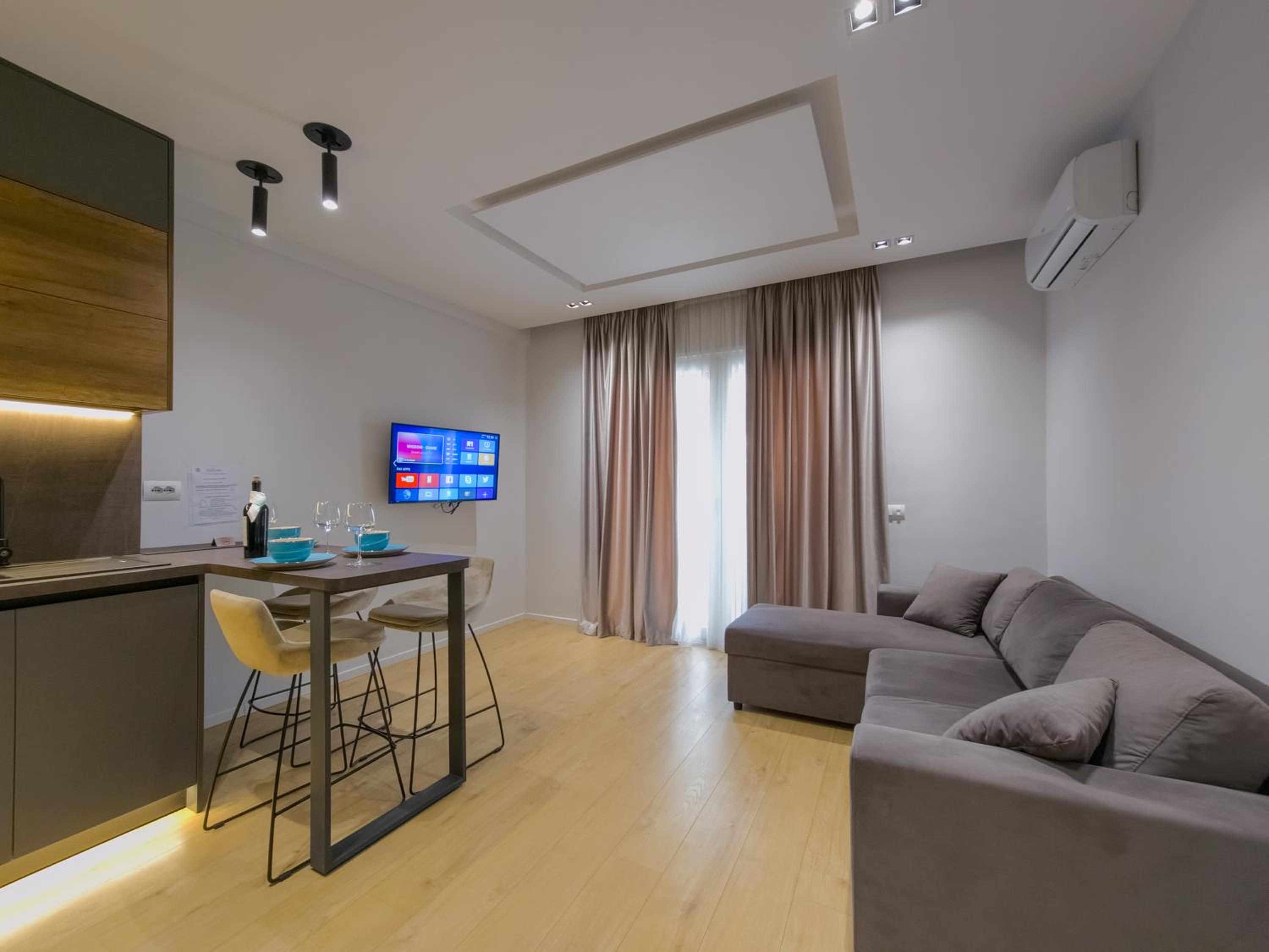 Apartment with Balcony