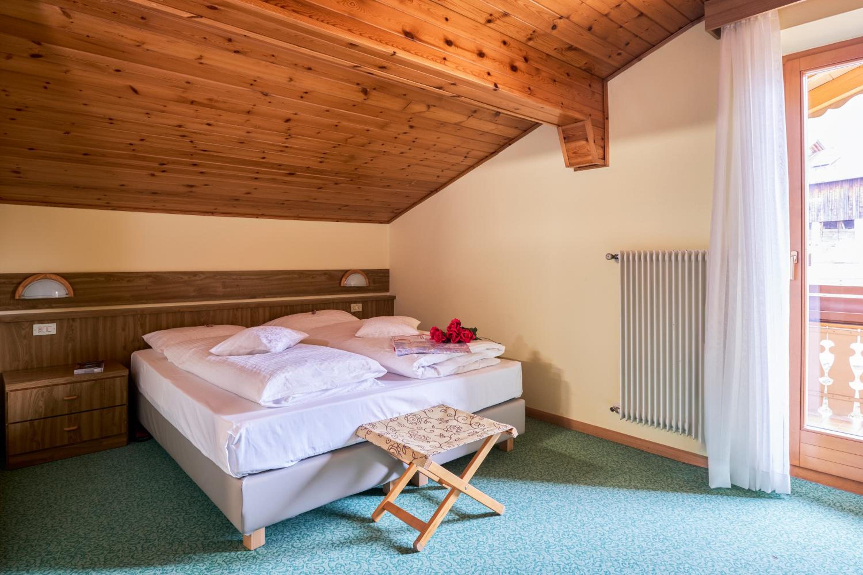 Standard Double Room - Photo 4