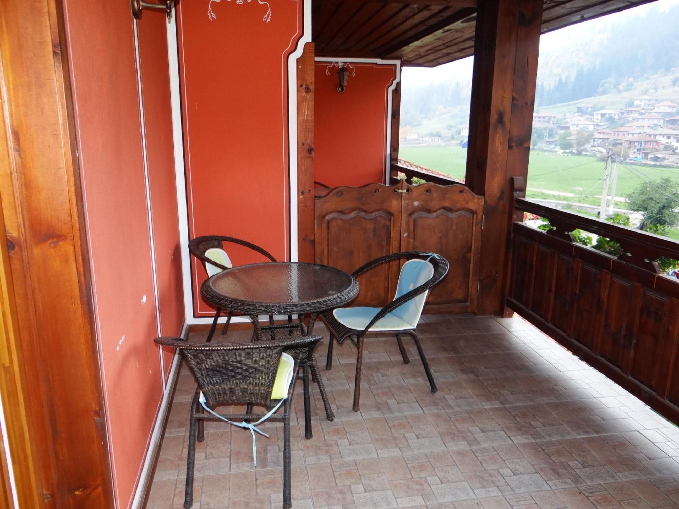 Triple Room with Terrace photo 2