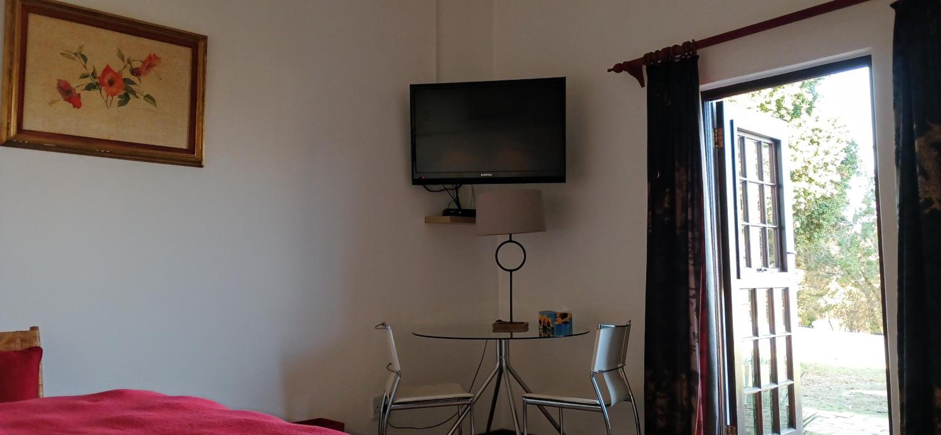 One-Bedroom Apartment - Private Collection photo 3