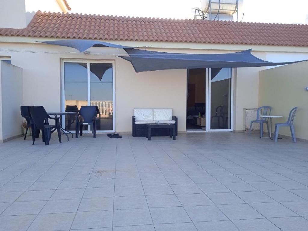 Apartment with Balcony photo 1