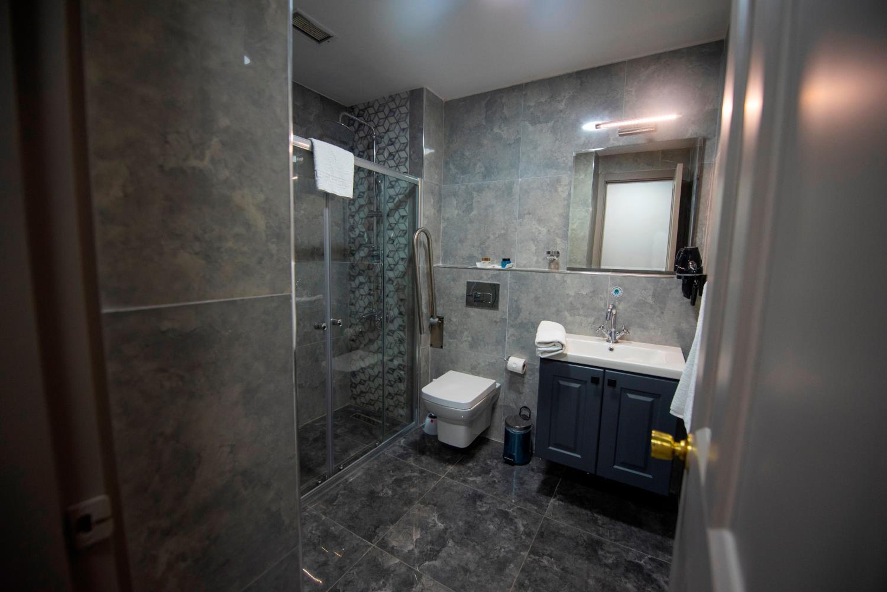 Single Room photo 2