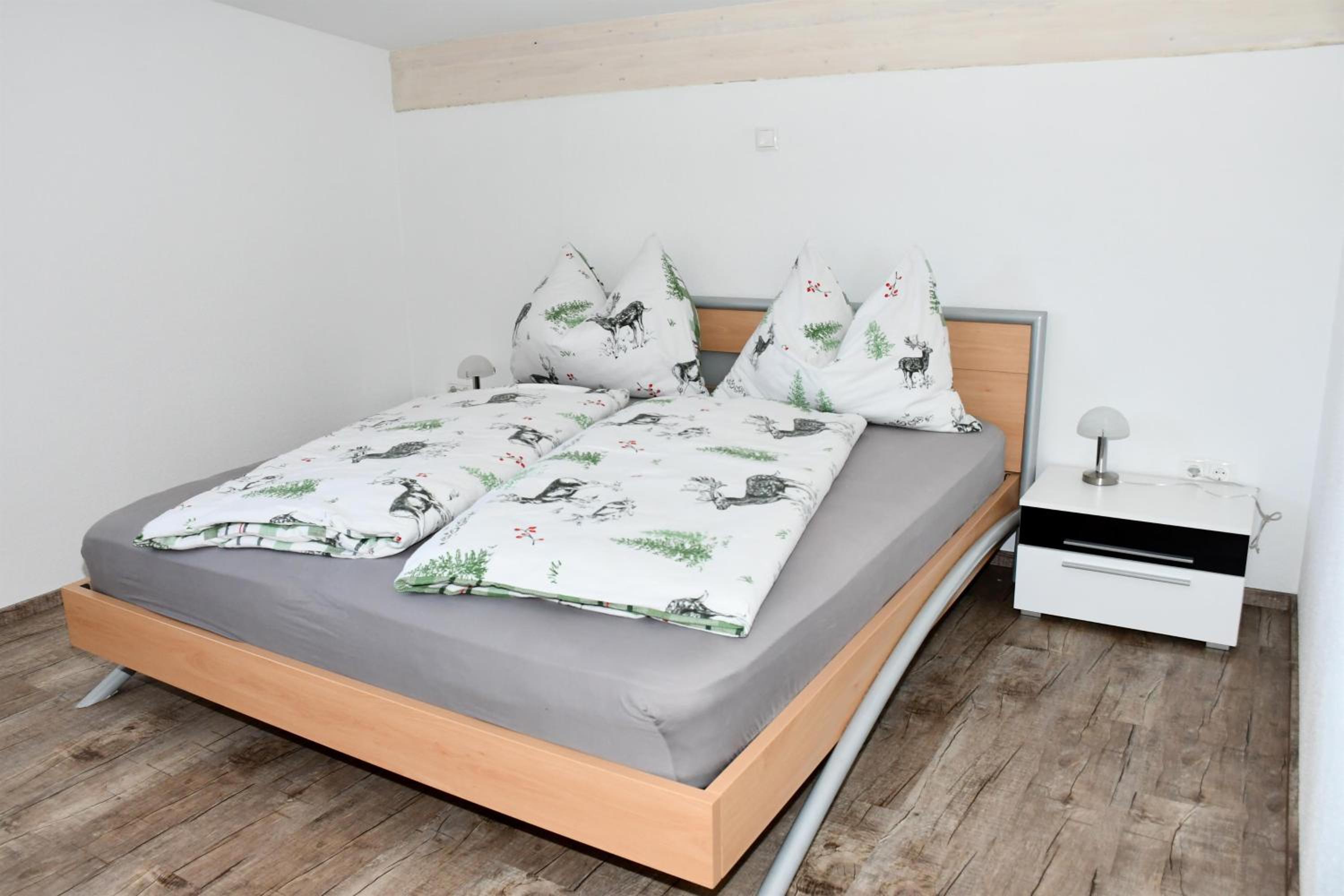 Two-Bedroom Apartment with Shower  photo 1