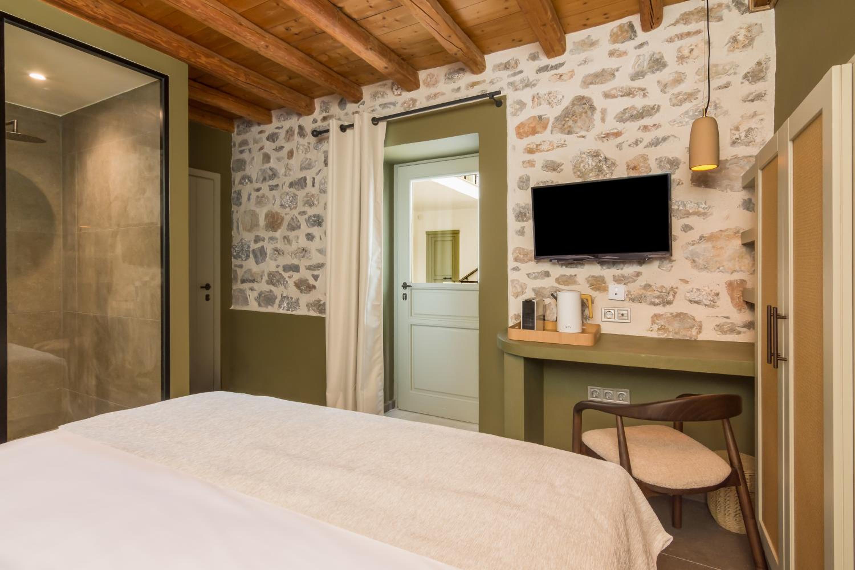 Petite Suite Private Balcony - Photo 3