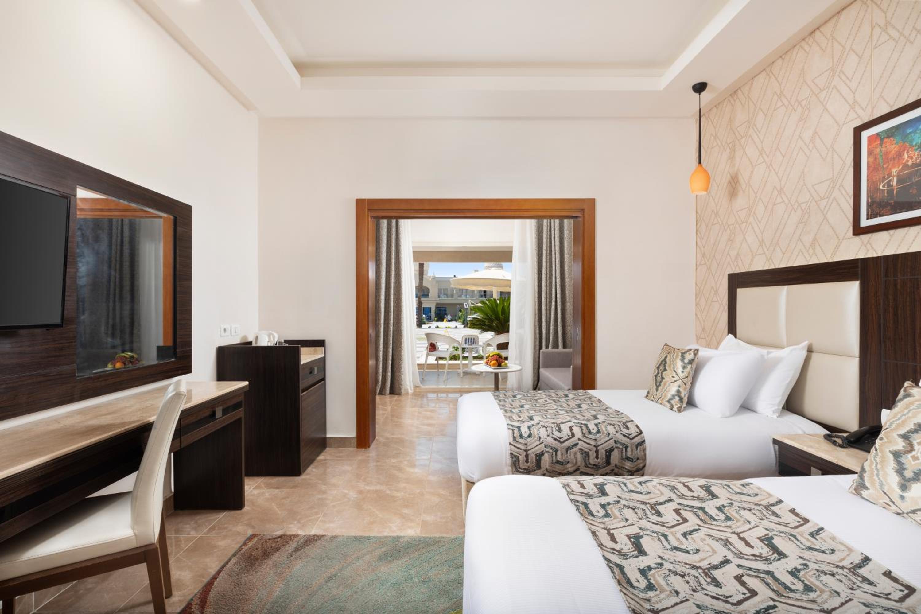 Special Offer - Deluxe Large Family Room - Egyptians & Residents Only