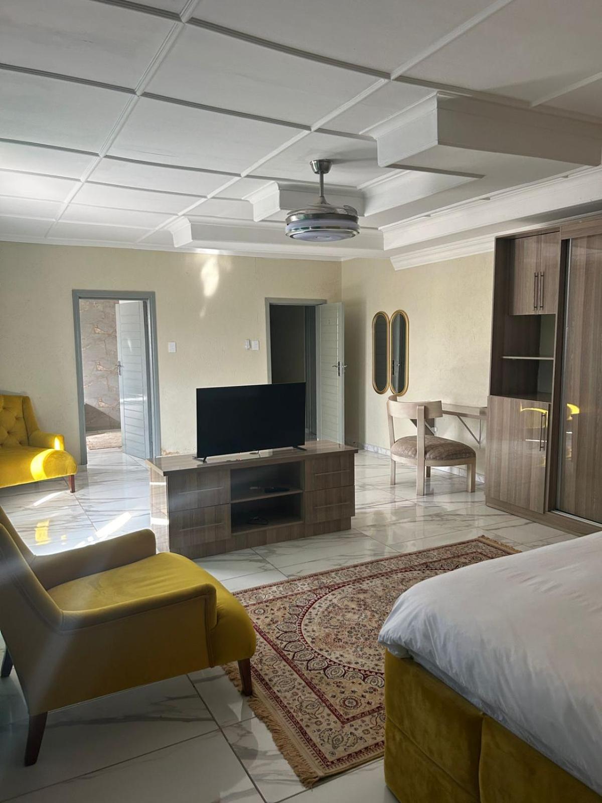 Executive Suite photo 3