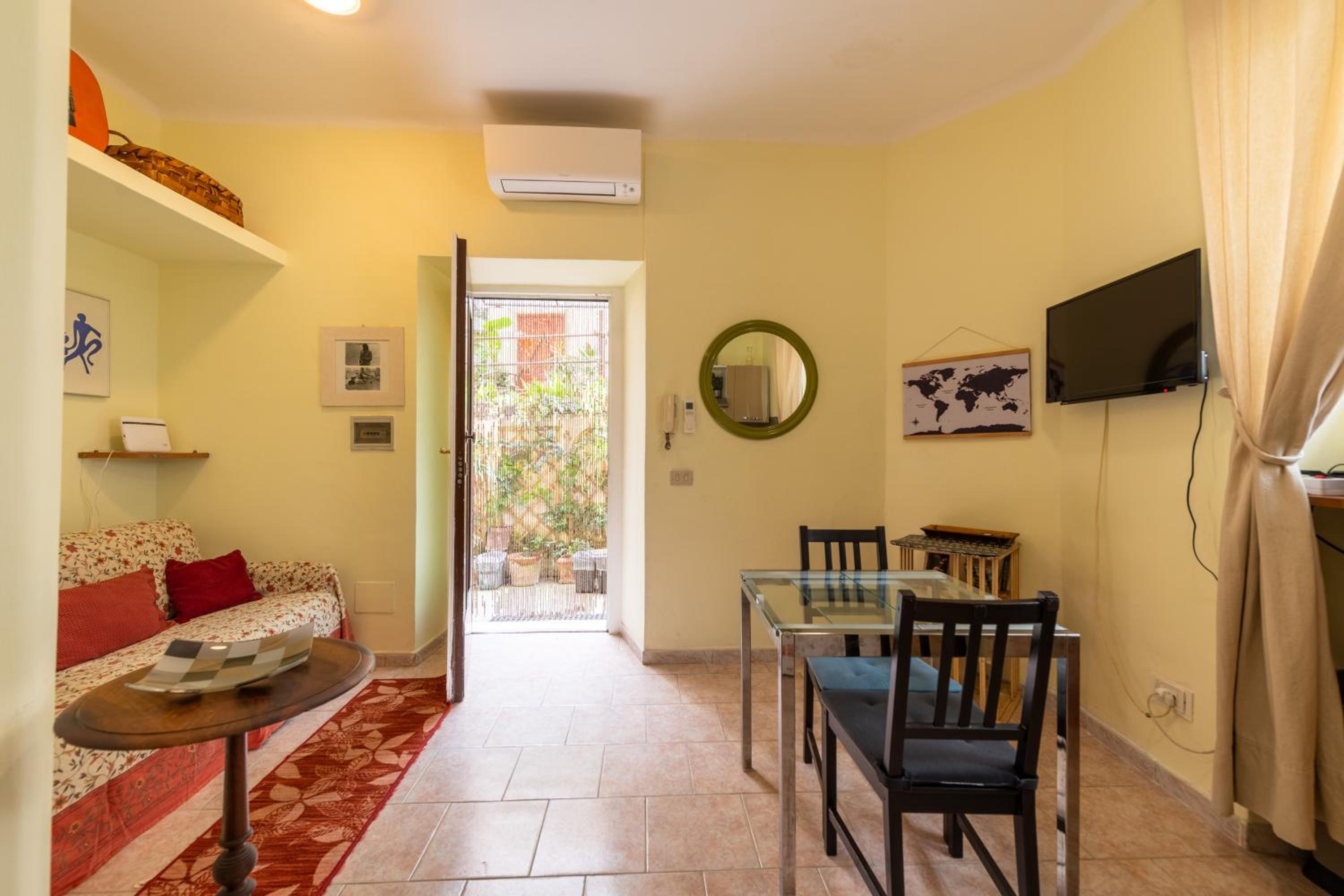 One-Bedroom Apartment