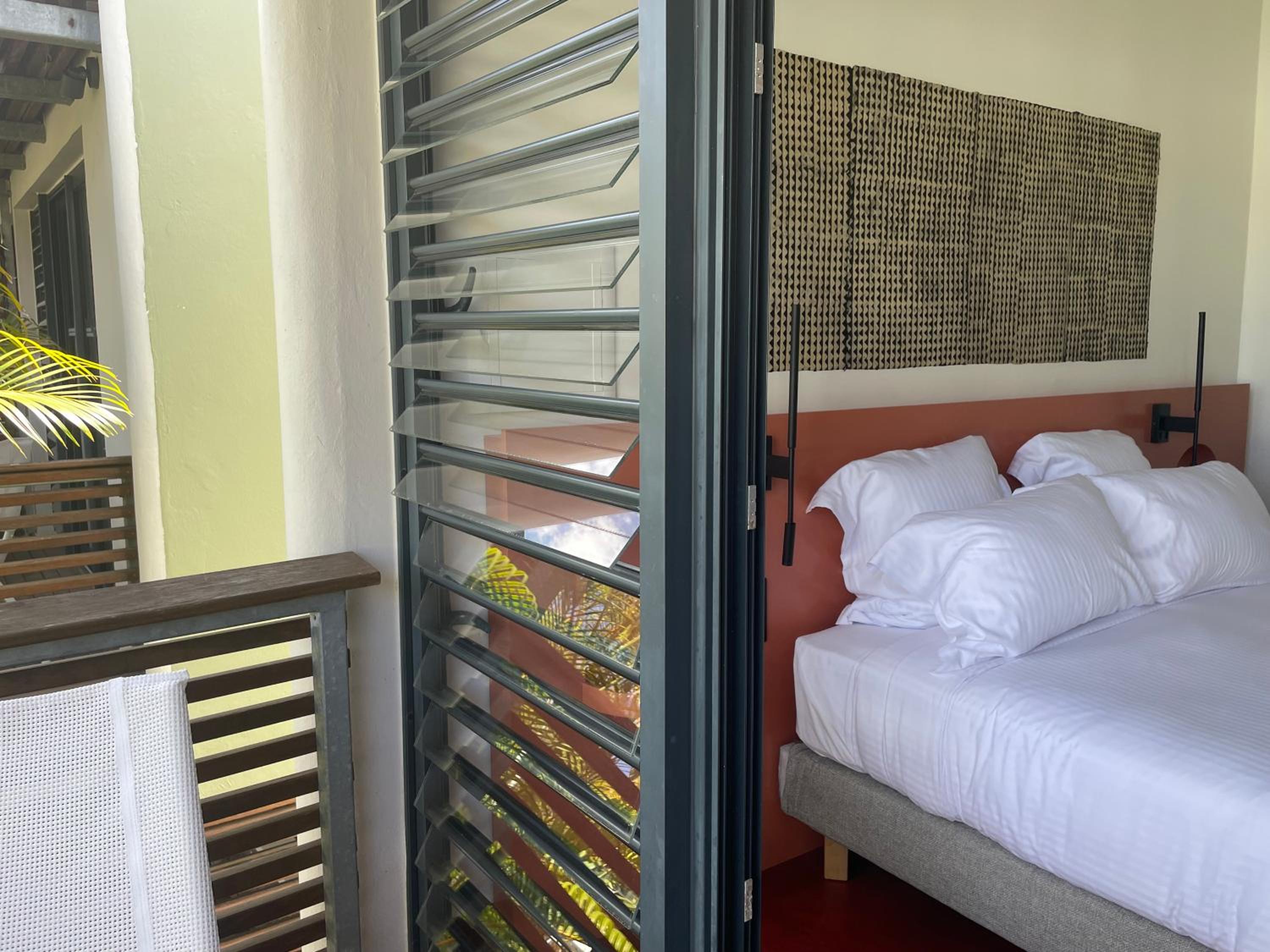 Standard Double Room - Photo 13