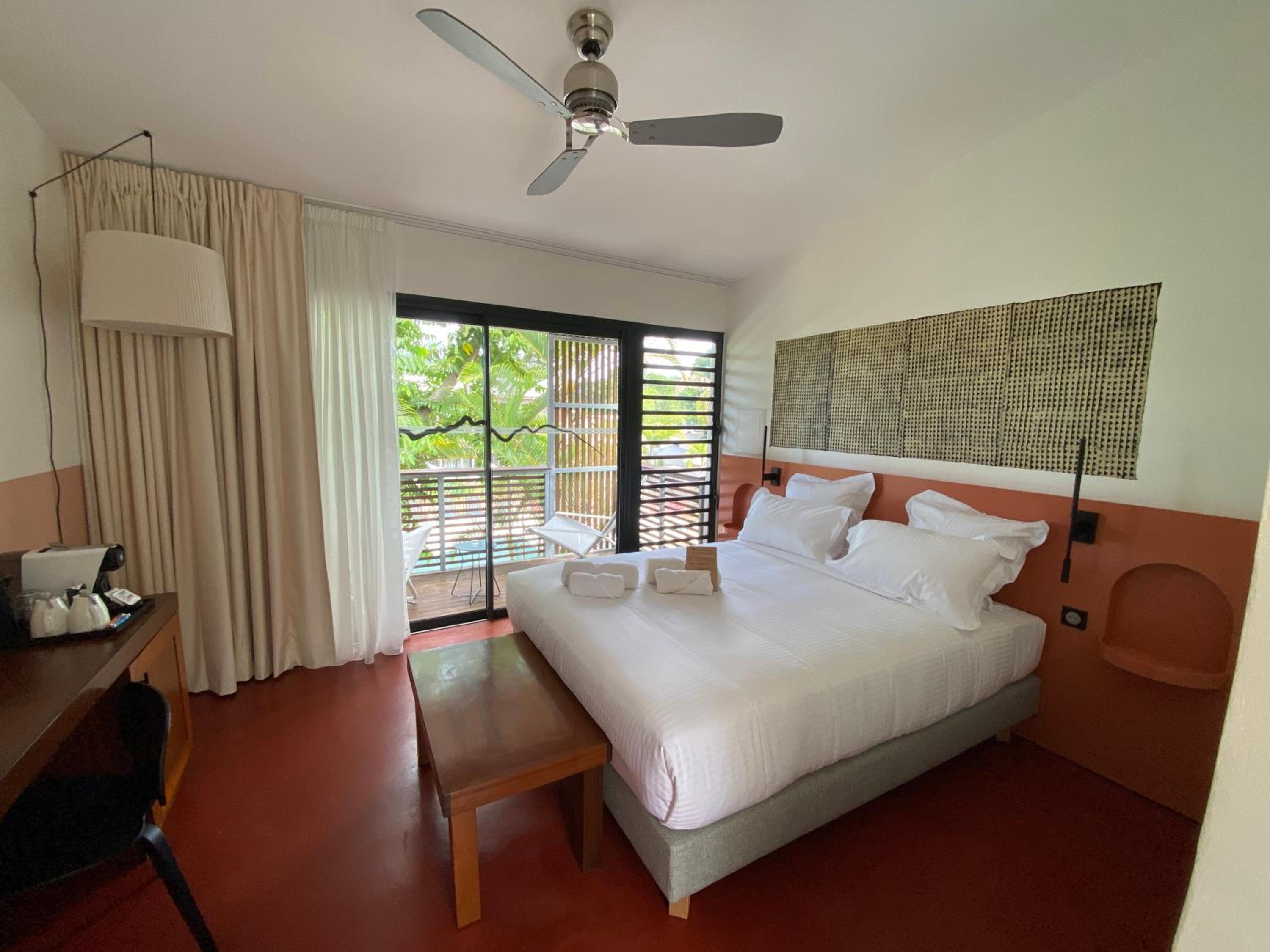 Standard Double Room - Photo 15