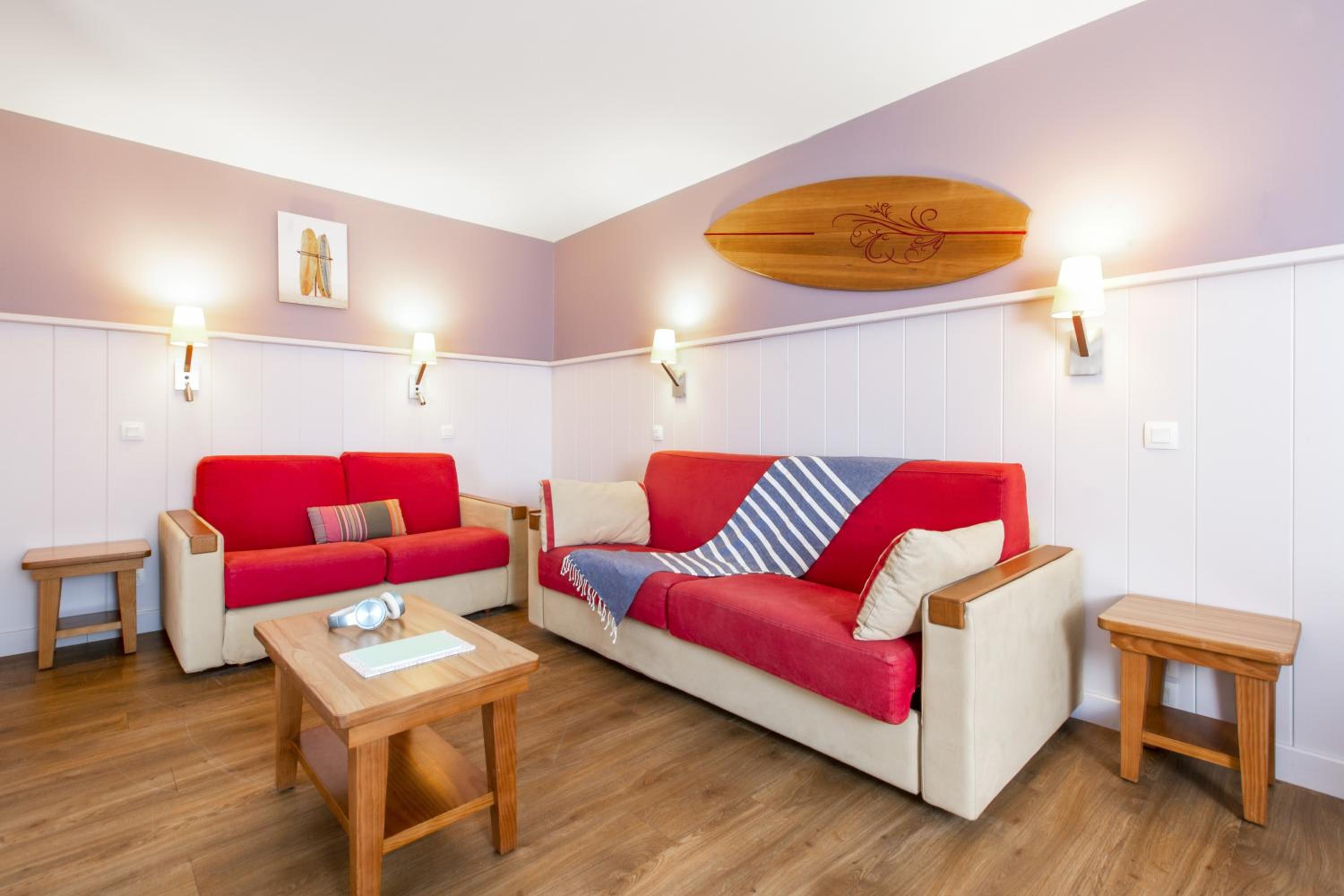 Superior Two-Bedroom Apartment with Balcony (6 People)