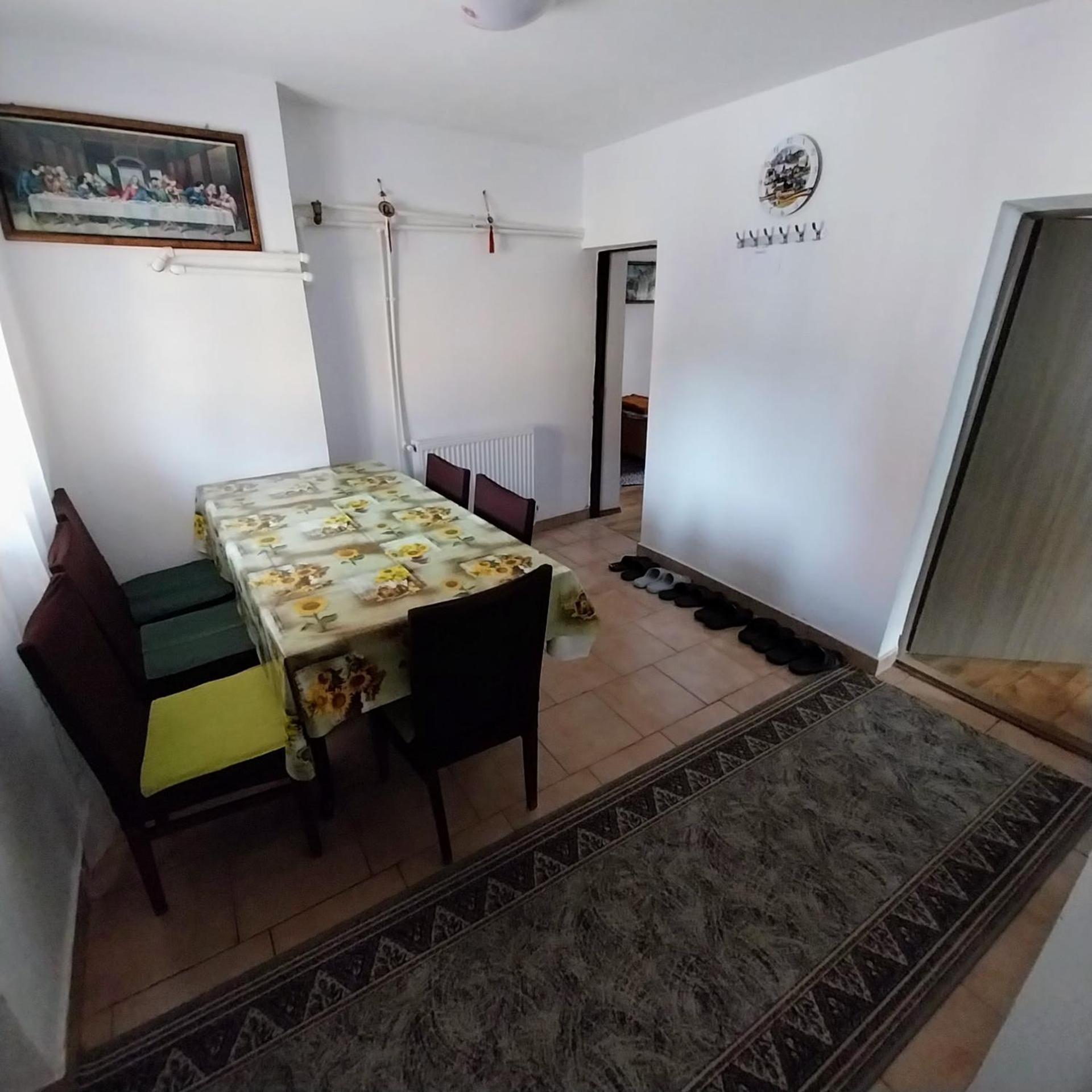 Double Room with Shared Bathroom photo 3