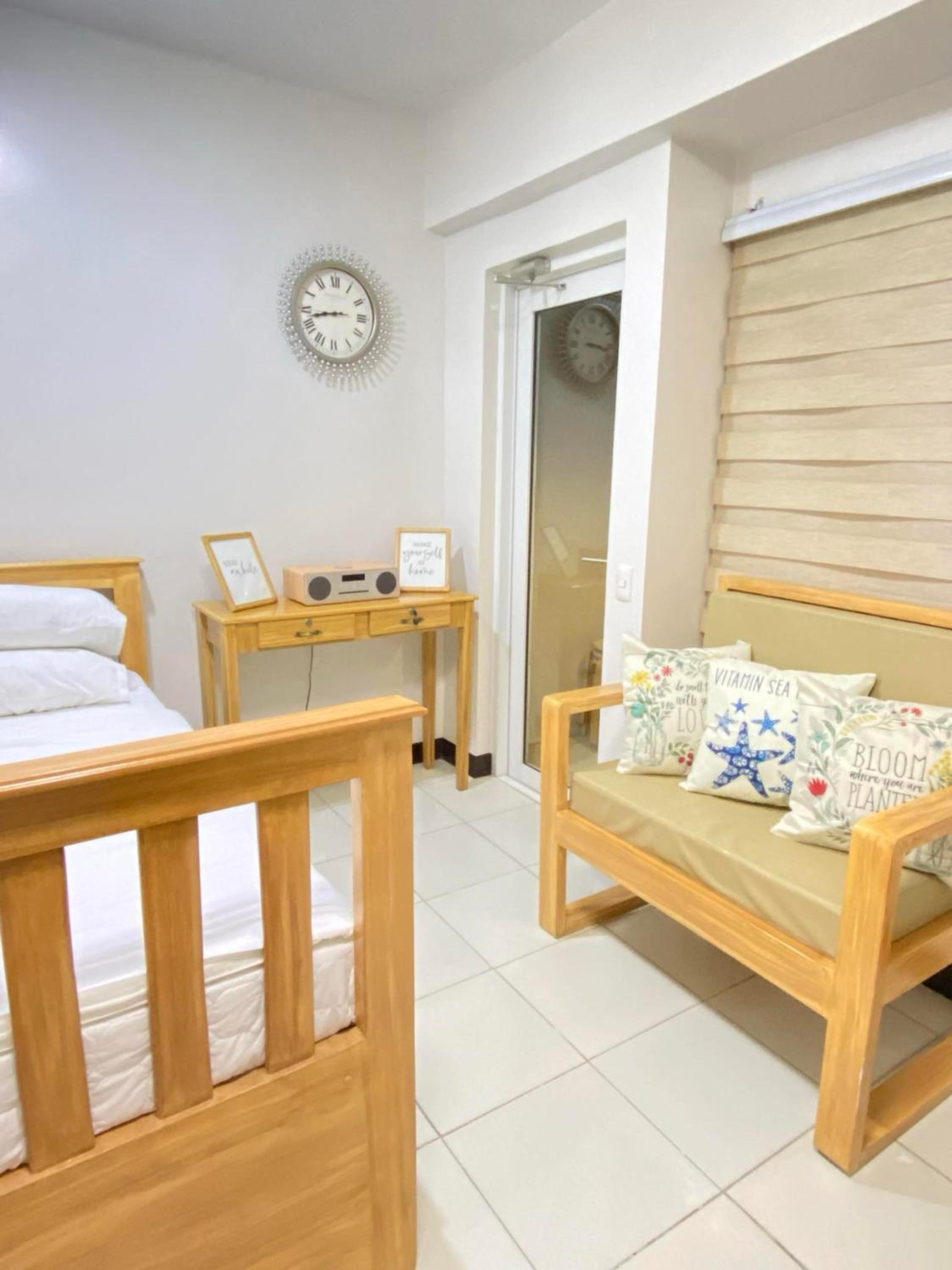 Studio With Balcony