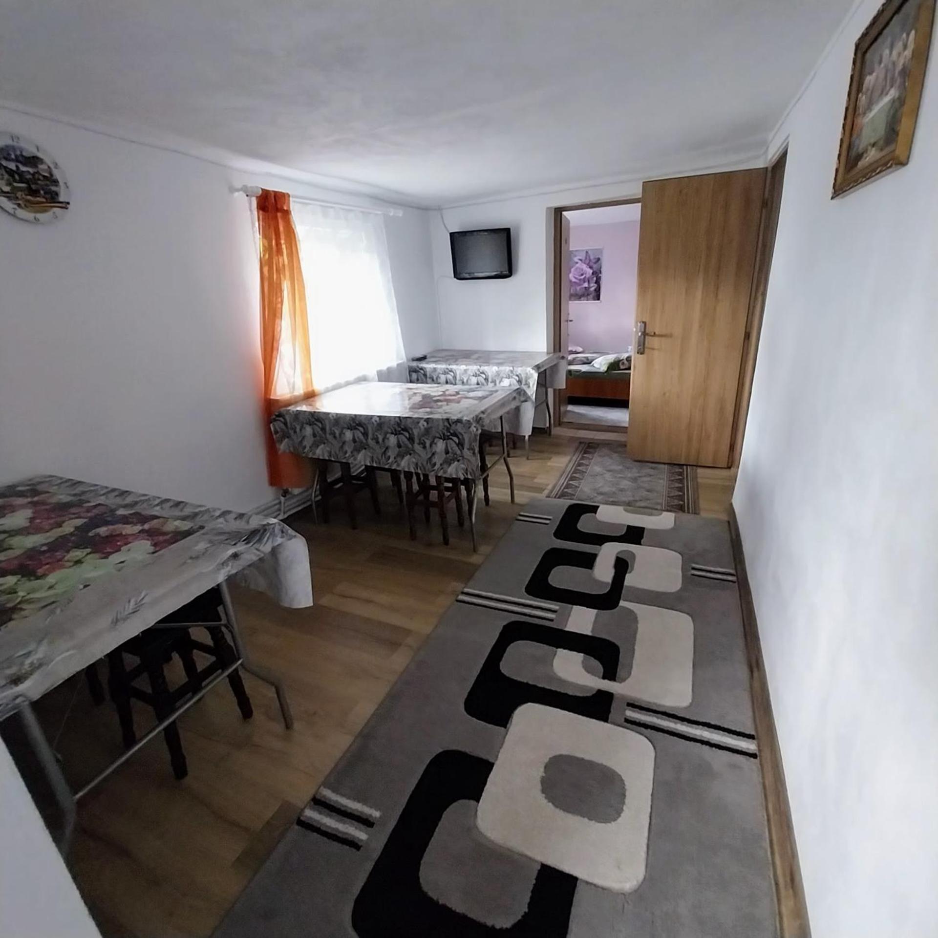 Double Room with Private Bathroom photo 3