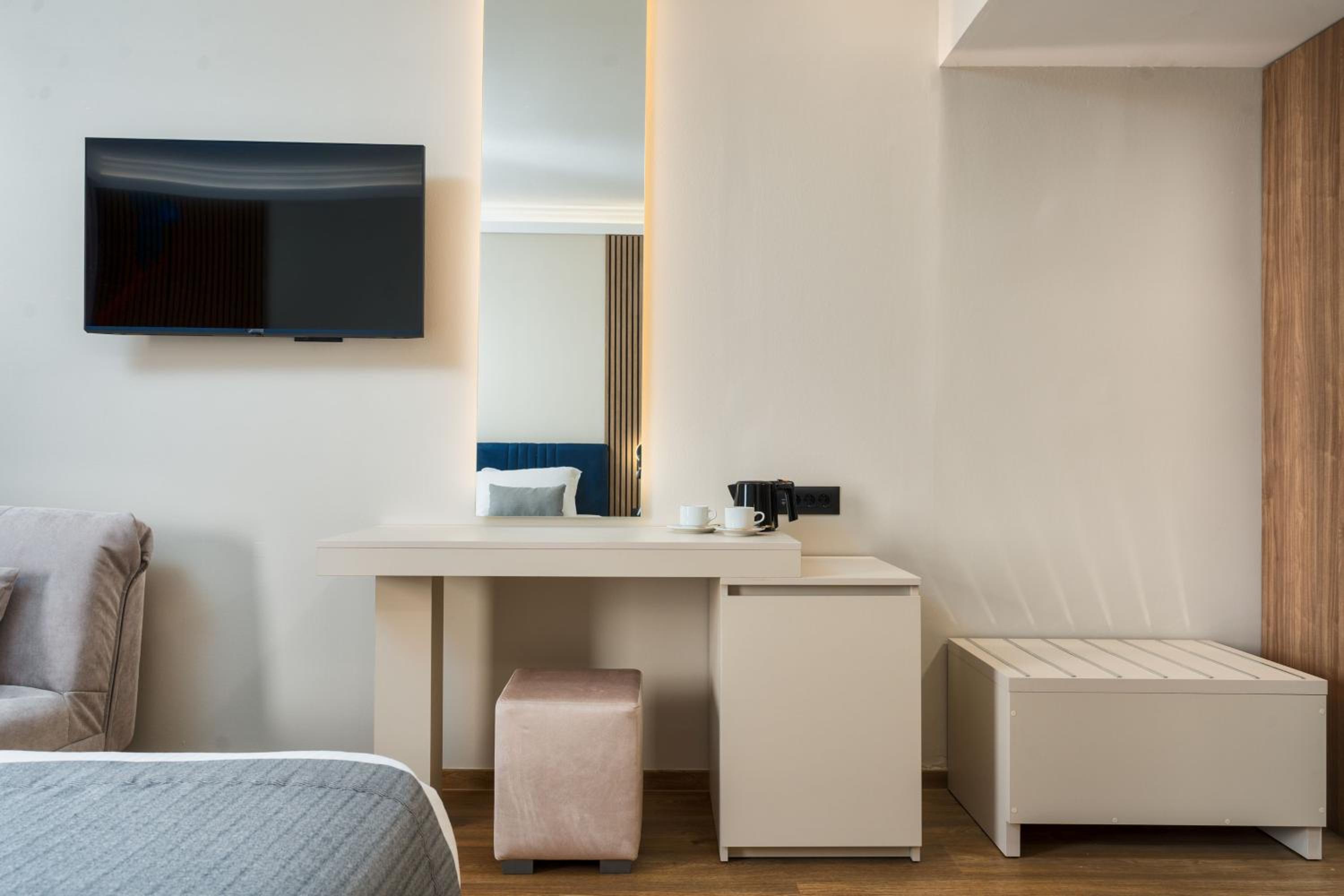 Double or Twin Room with Mountain View photo 3