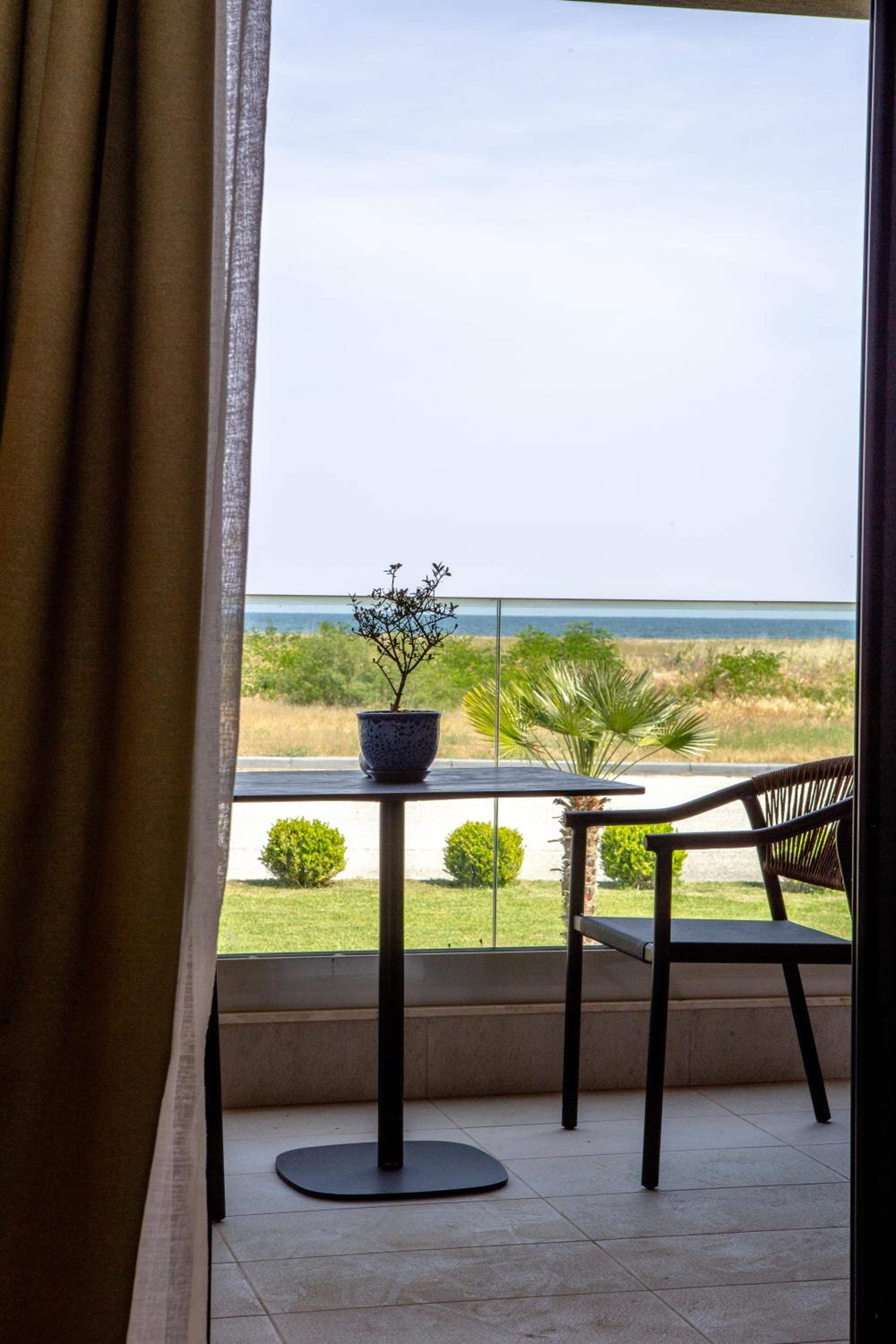 Junior Suite with Sea View photo 2
