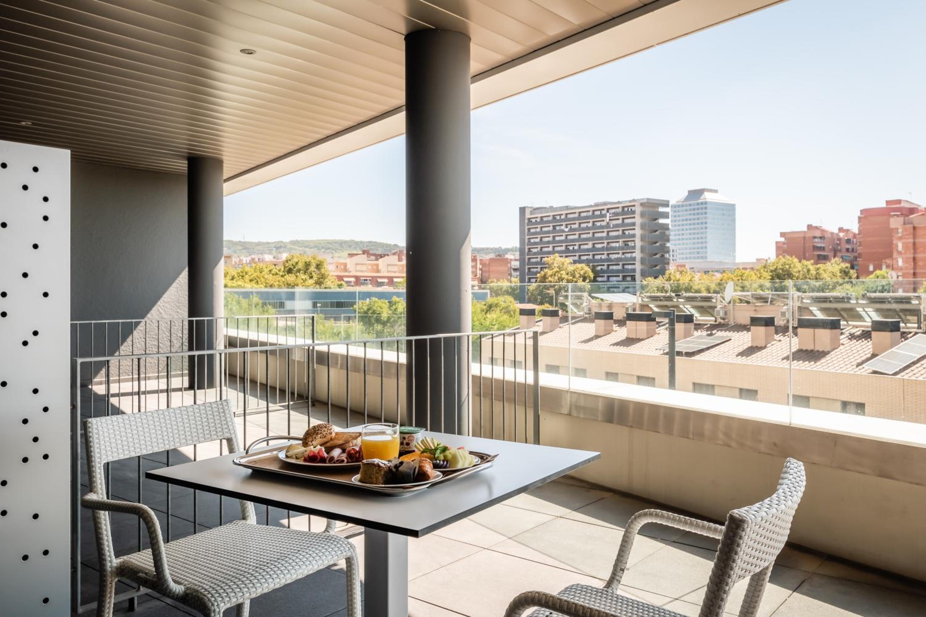 Double or Twin Room with Terrace