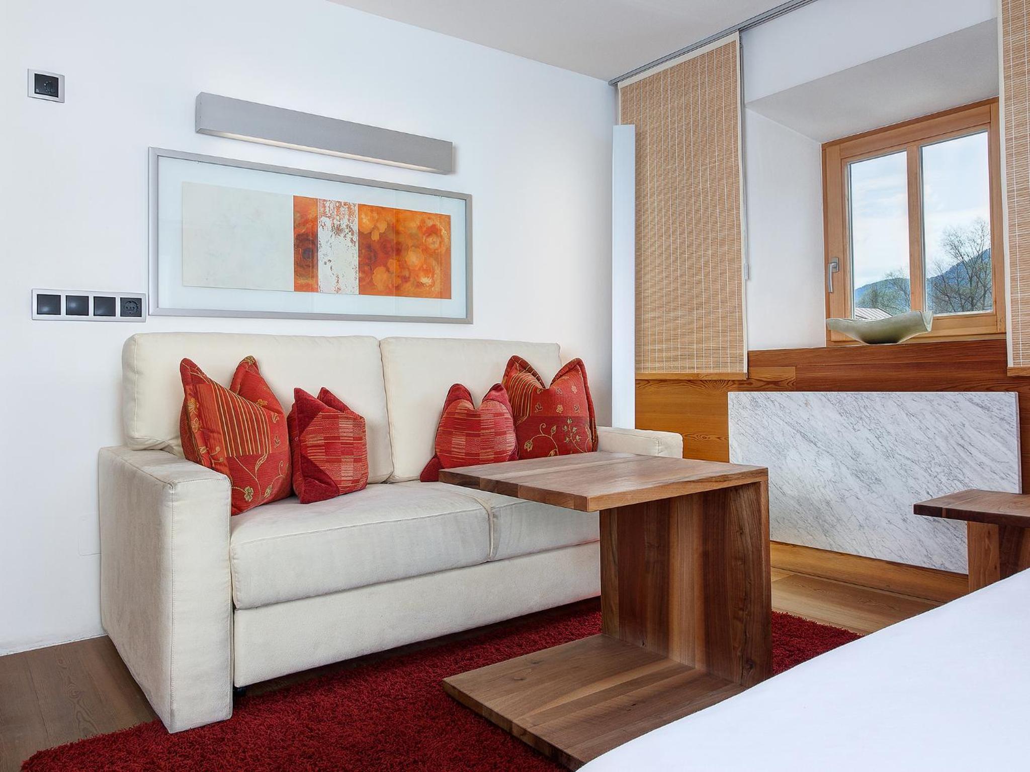 Deluxe Double Room (2 Adults + 1 Child)