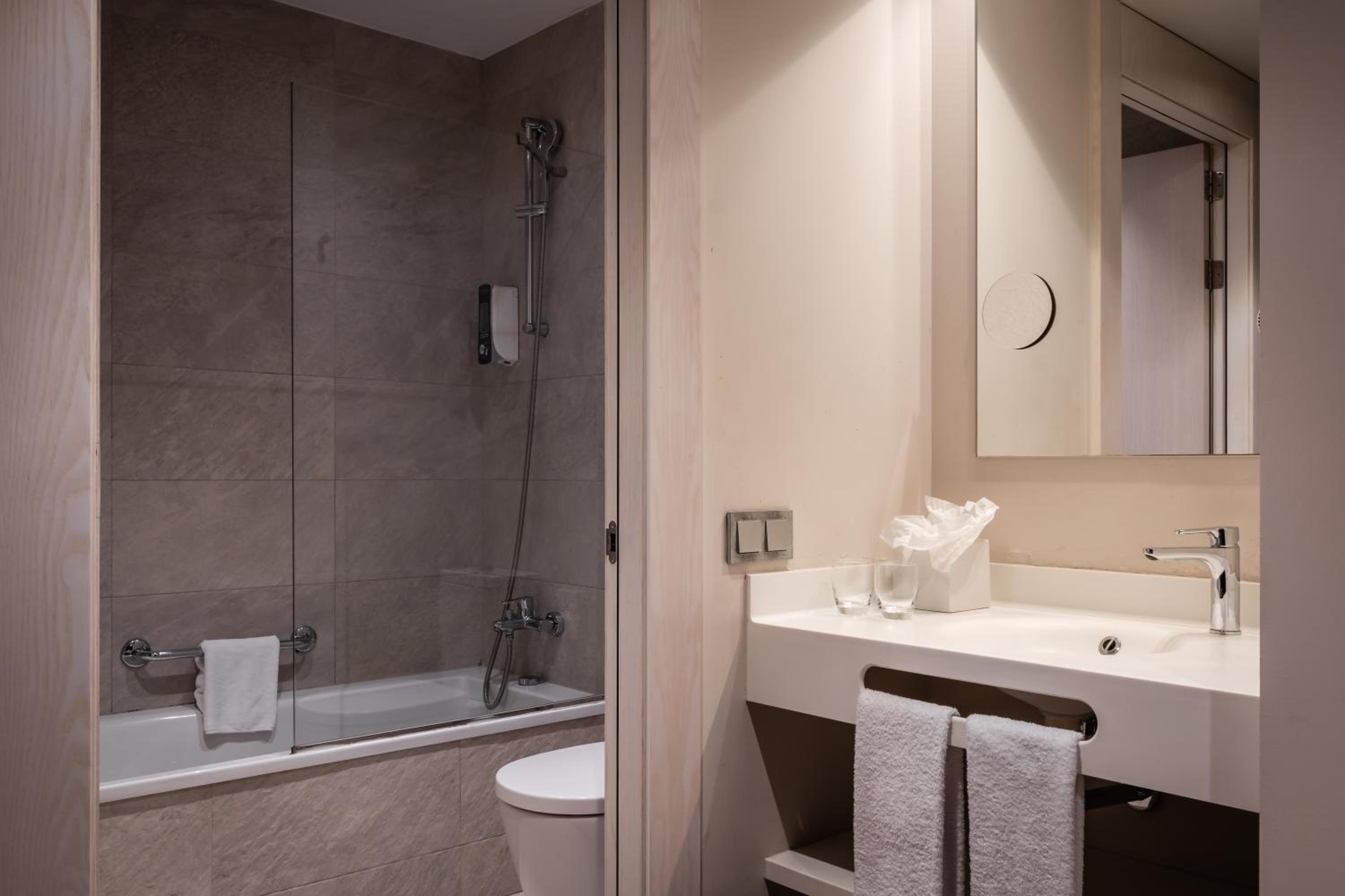 Triple Room (2 Adults + 1 Child)
