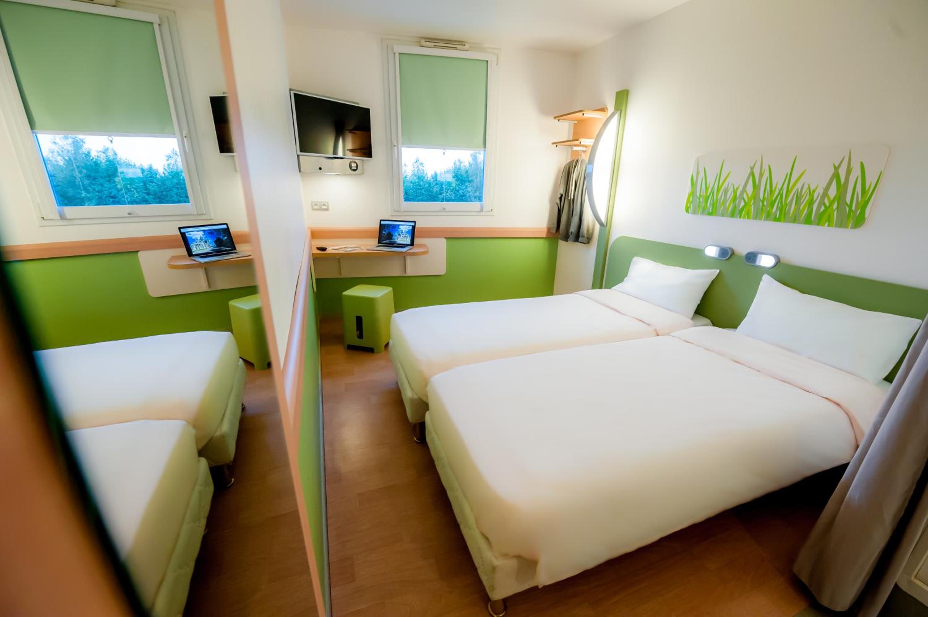 Twin Room - Photo 7