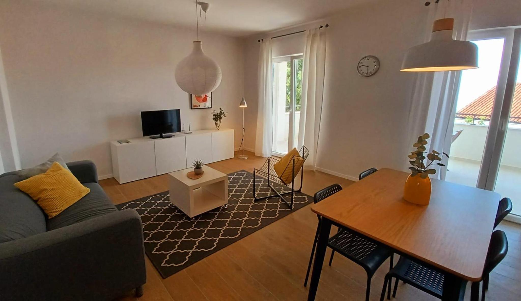 One-Bedroom Apartment with Sea View and Terrace photo 1